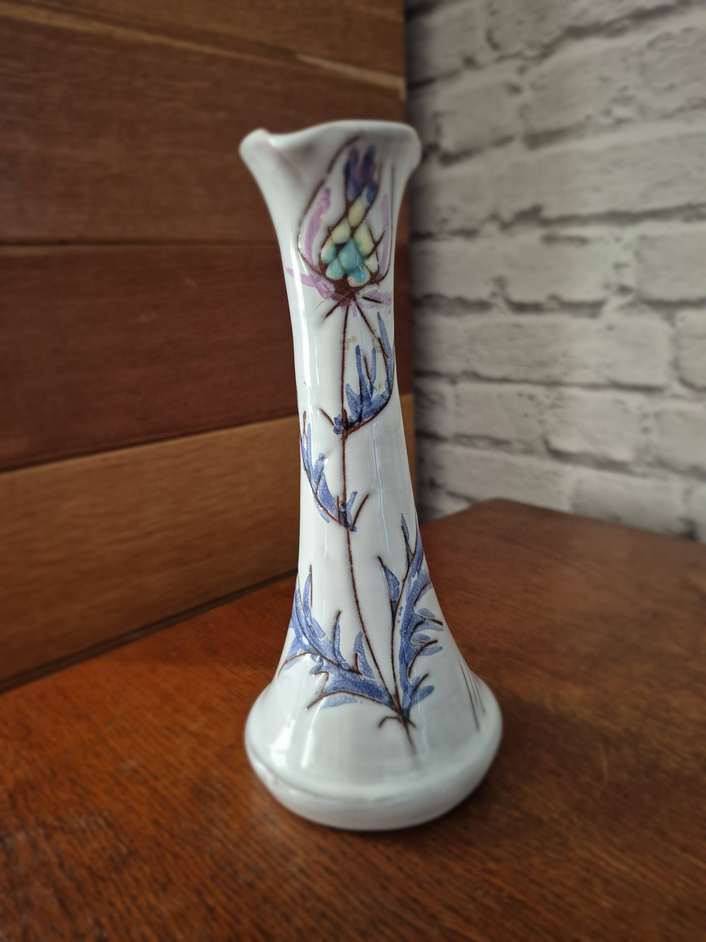 Vintage 60s thistle vase