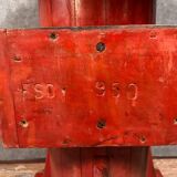 Industrial design column from the Digoin earthenware workshops