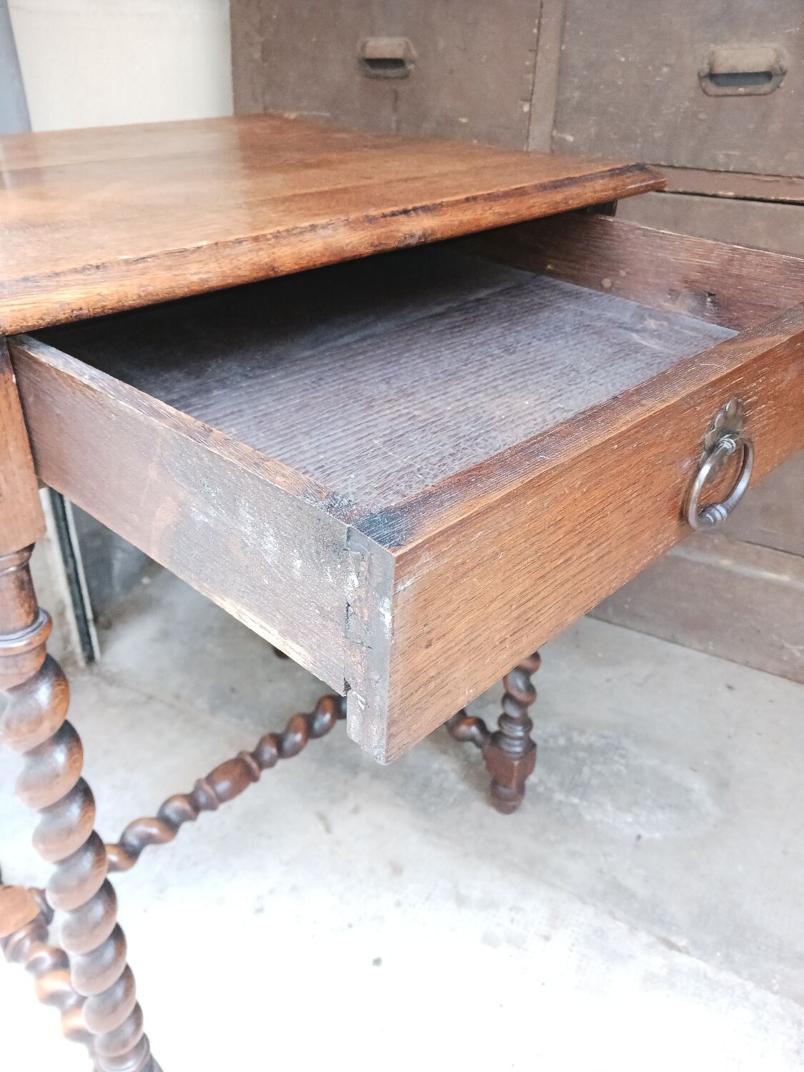 Table, desk style Louis XIII early XX th