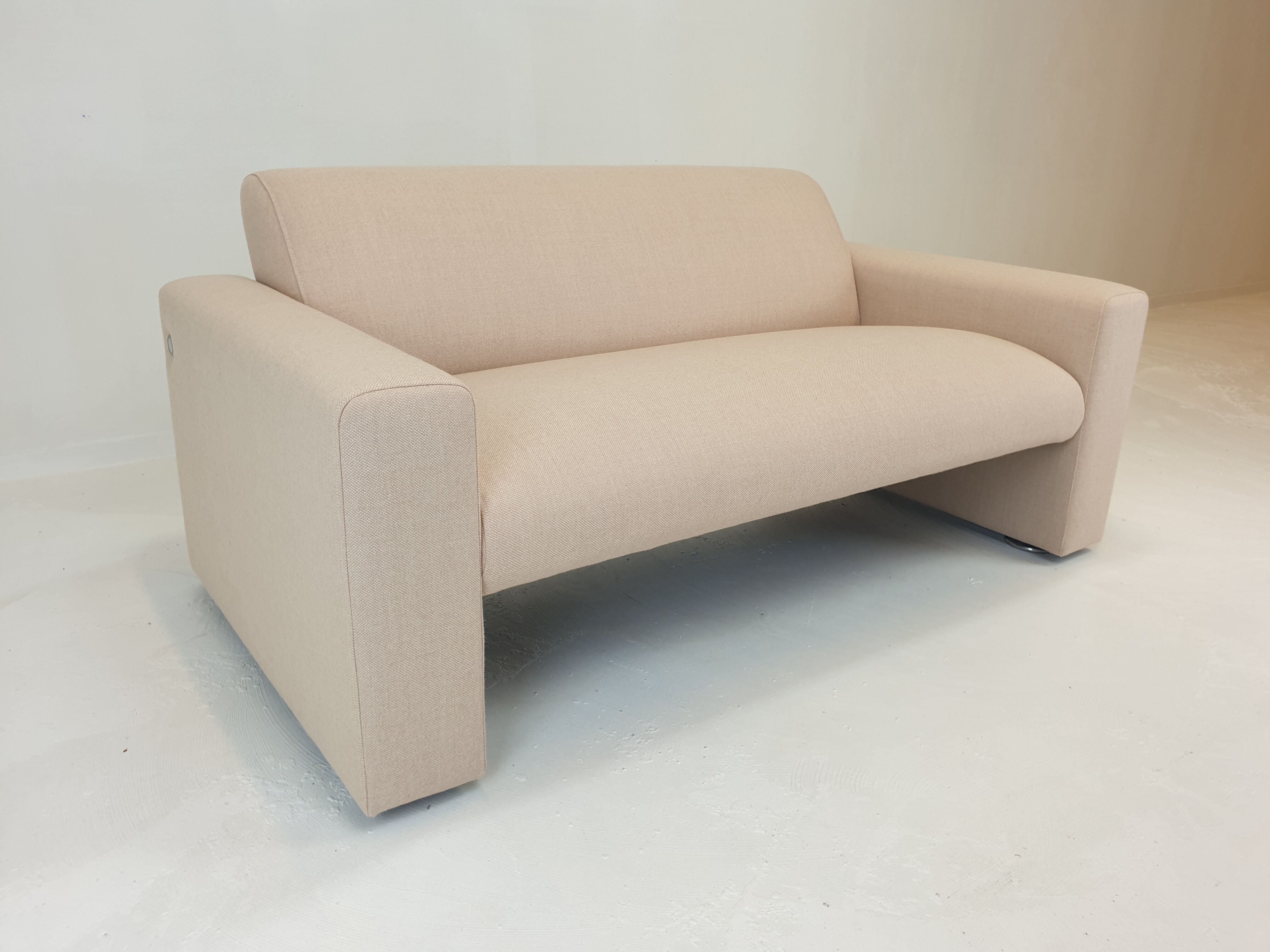Model 691 2-Seat Sofa by Artifort, 1980s