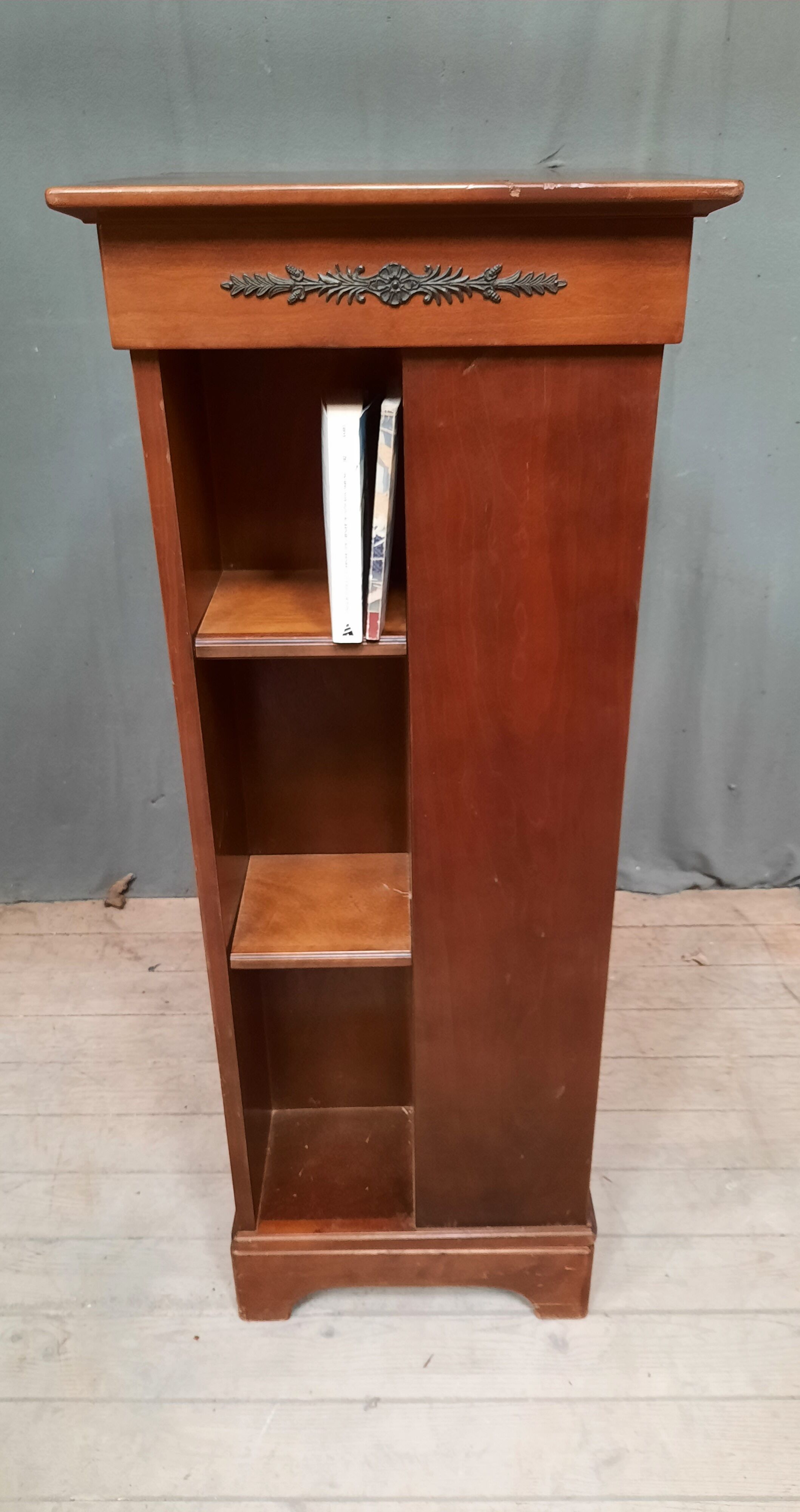 Bibliothèque tournante de style empire