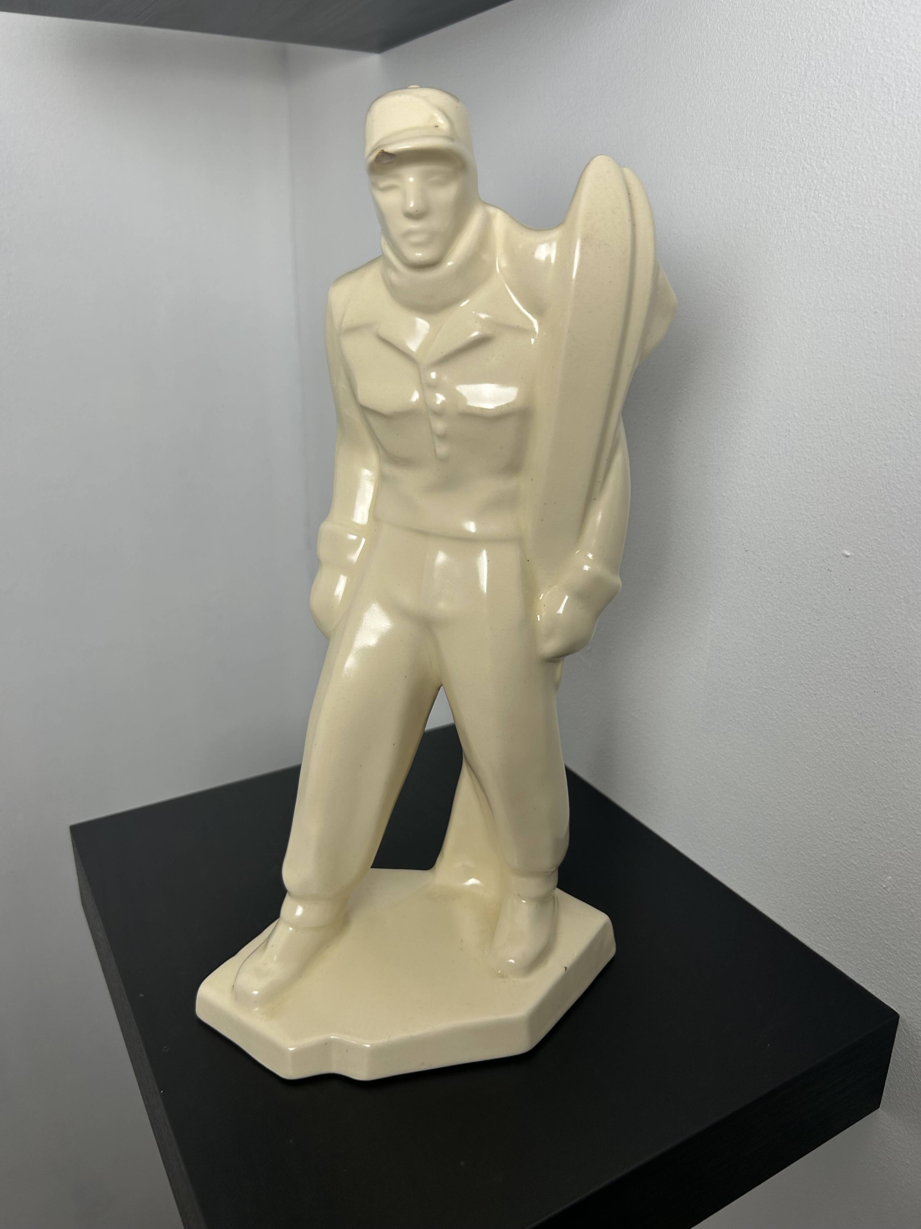 Ceramic sculpture signed Le Jan – Art Deco Skier