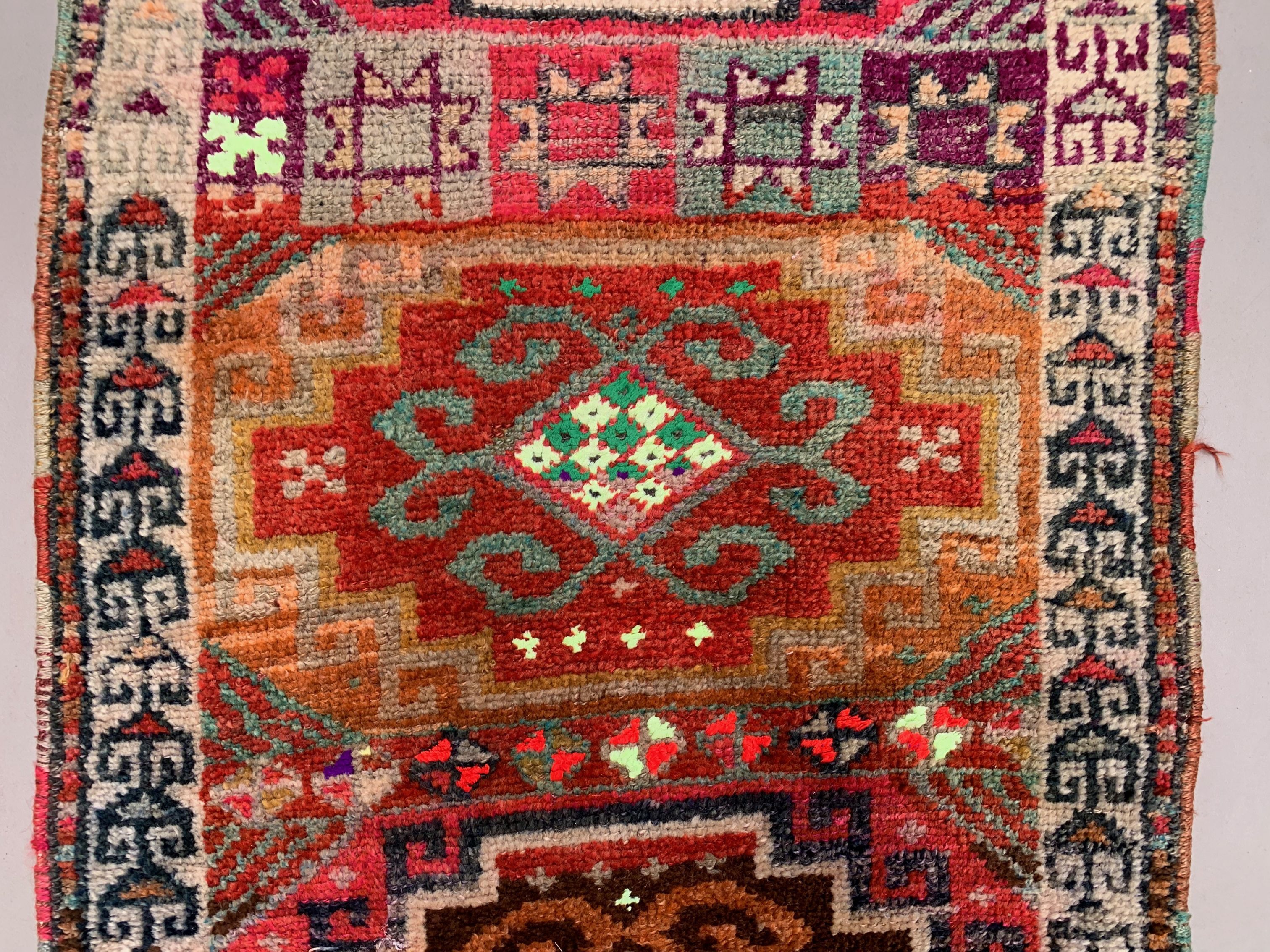 Vintage turkish tribal runner 305x83 cm veg dye wool rug tribal, handmade