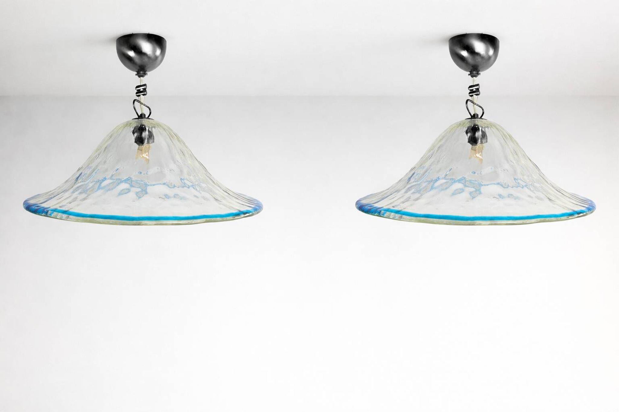 Ensemble de lampes suspendues d'Italie par La Murrina.