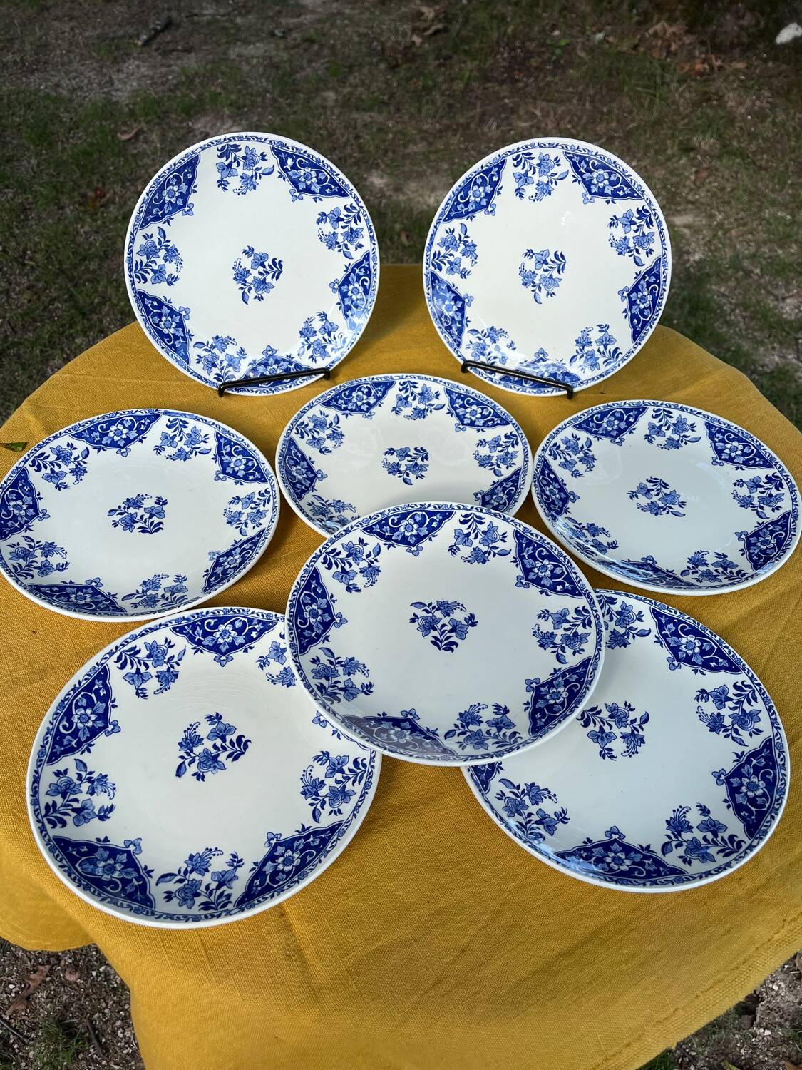 8 dessert plates in old Gien earthenware
