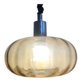 Vintage suspension rise and fall