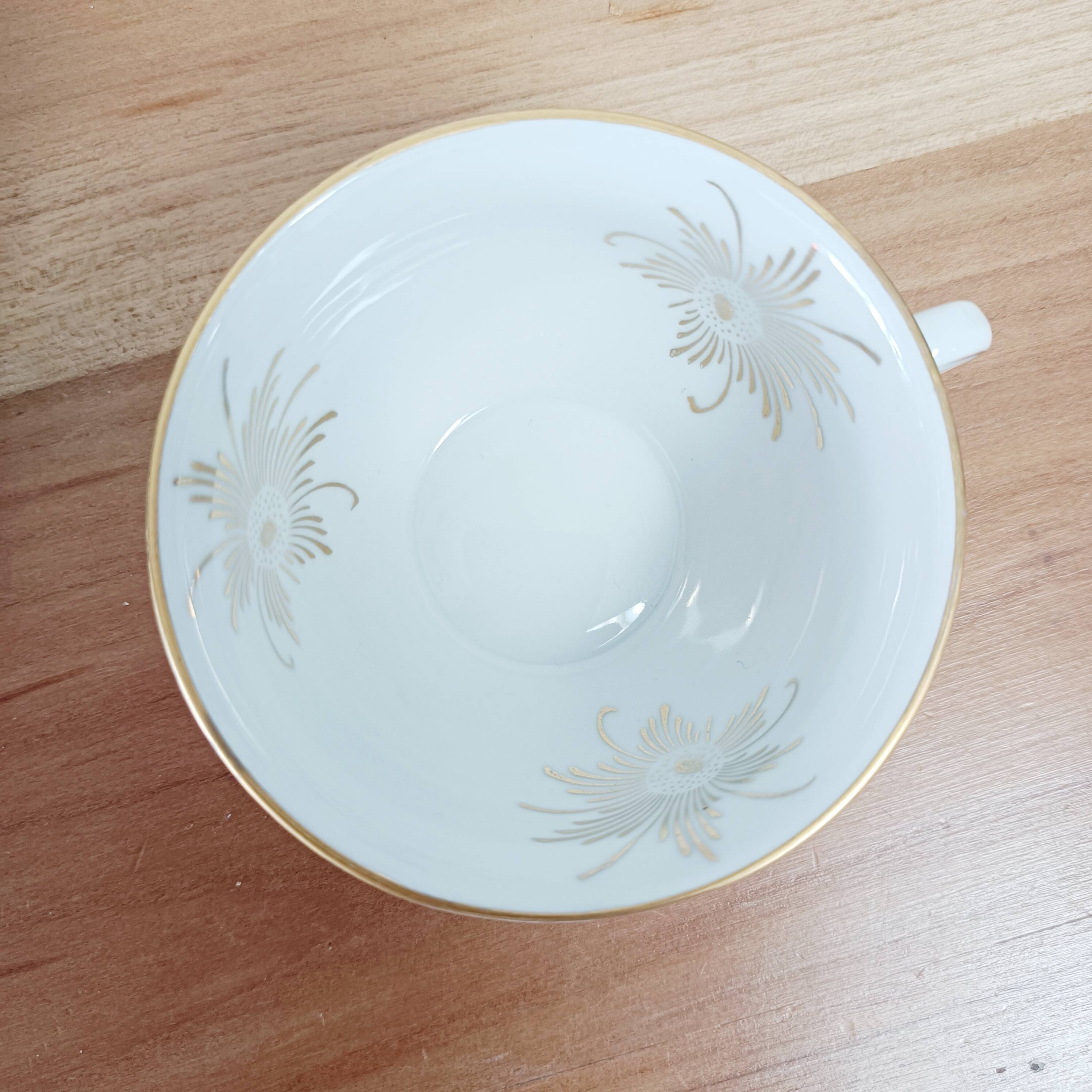Set of 6 cups and sub-cups in Bavaria porcelain