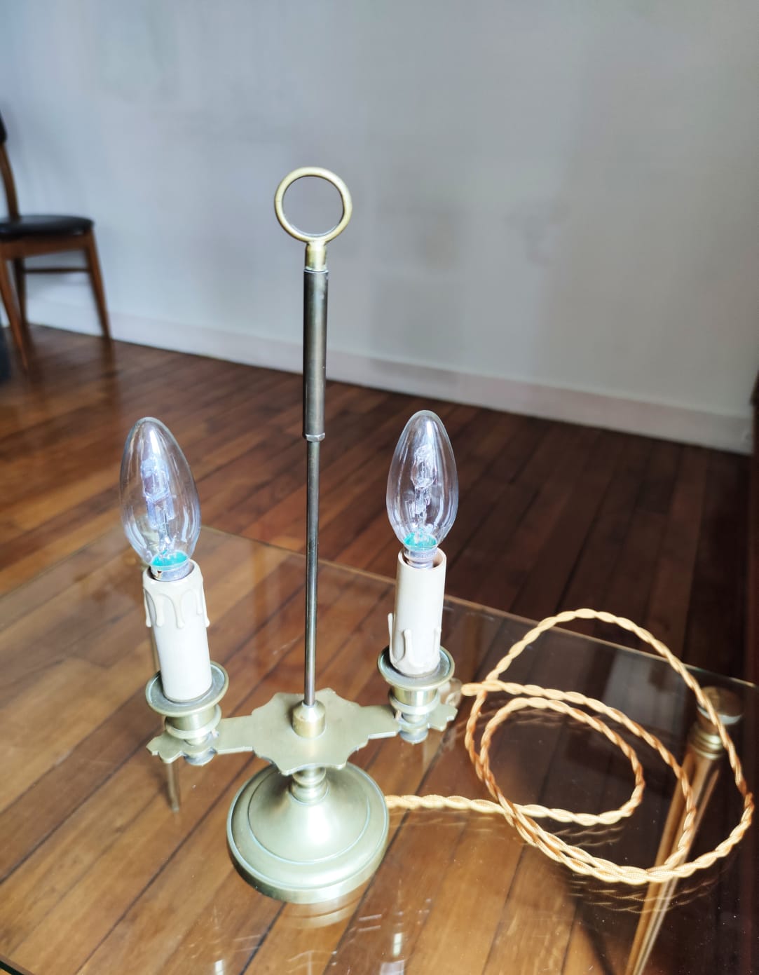 Bouillotte lamp with two lights in gilded bronze