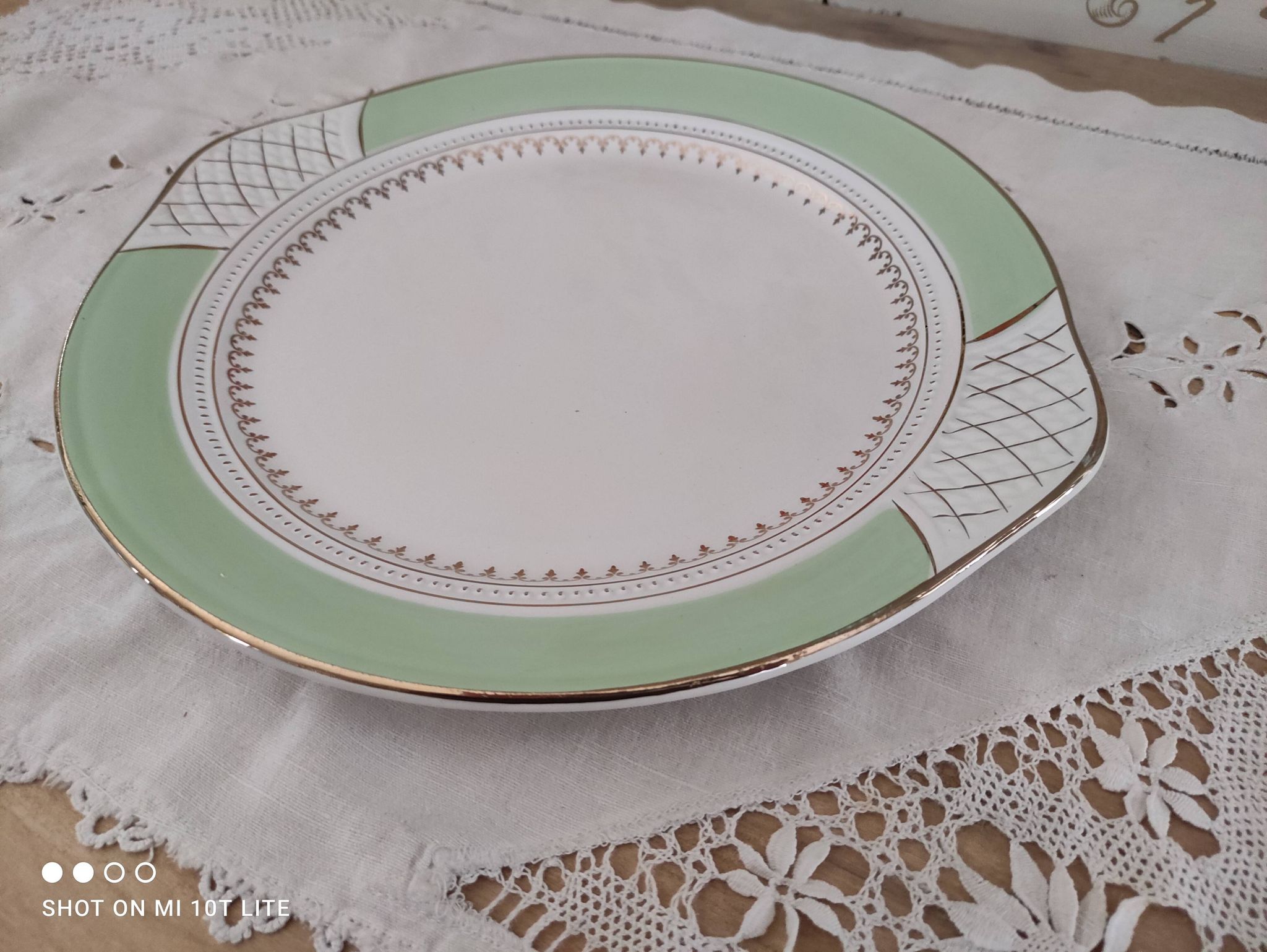 Pie dish with ears in water green and golden frieze l'Amandinoise
