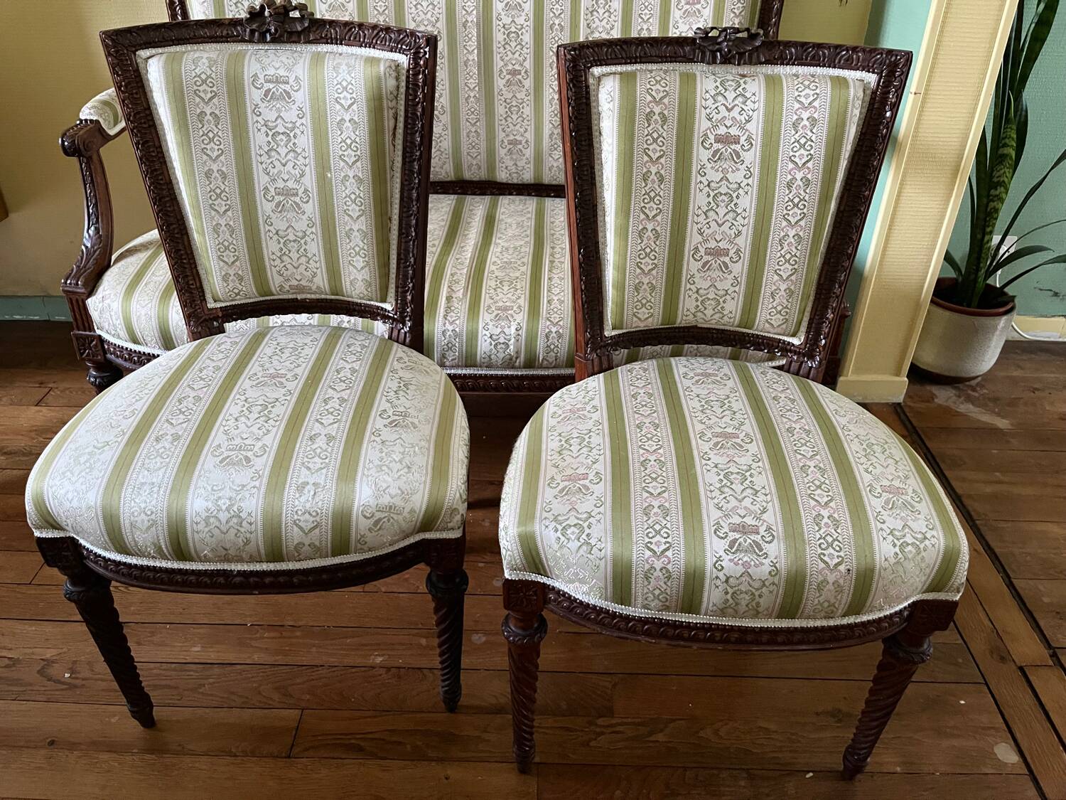French-style living room set