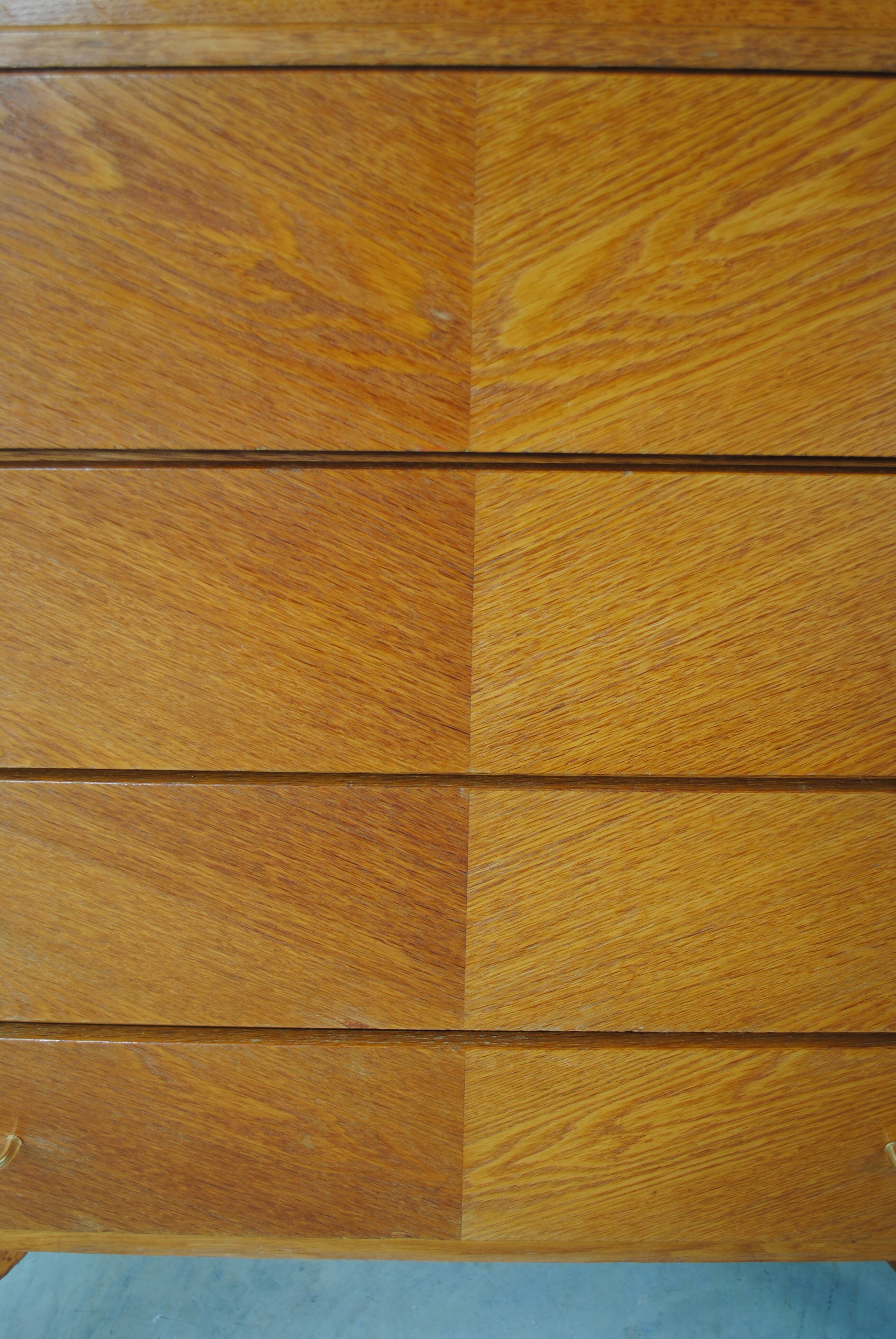 Chest of drawers feet compass 1970