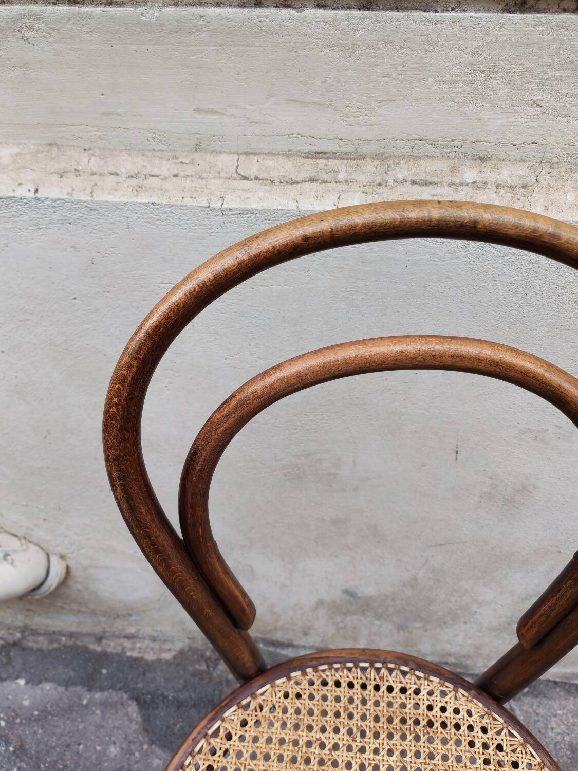 Vintage Fishel bistro chair in curved wood