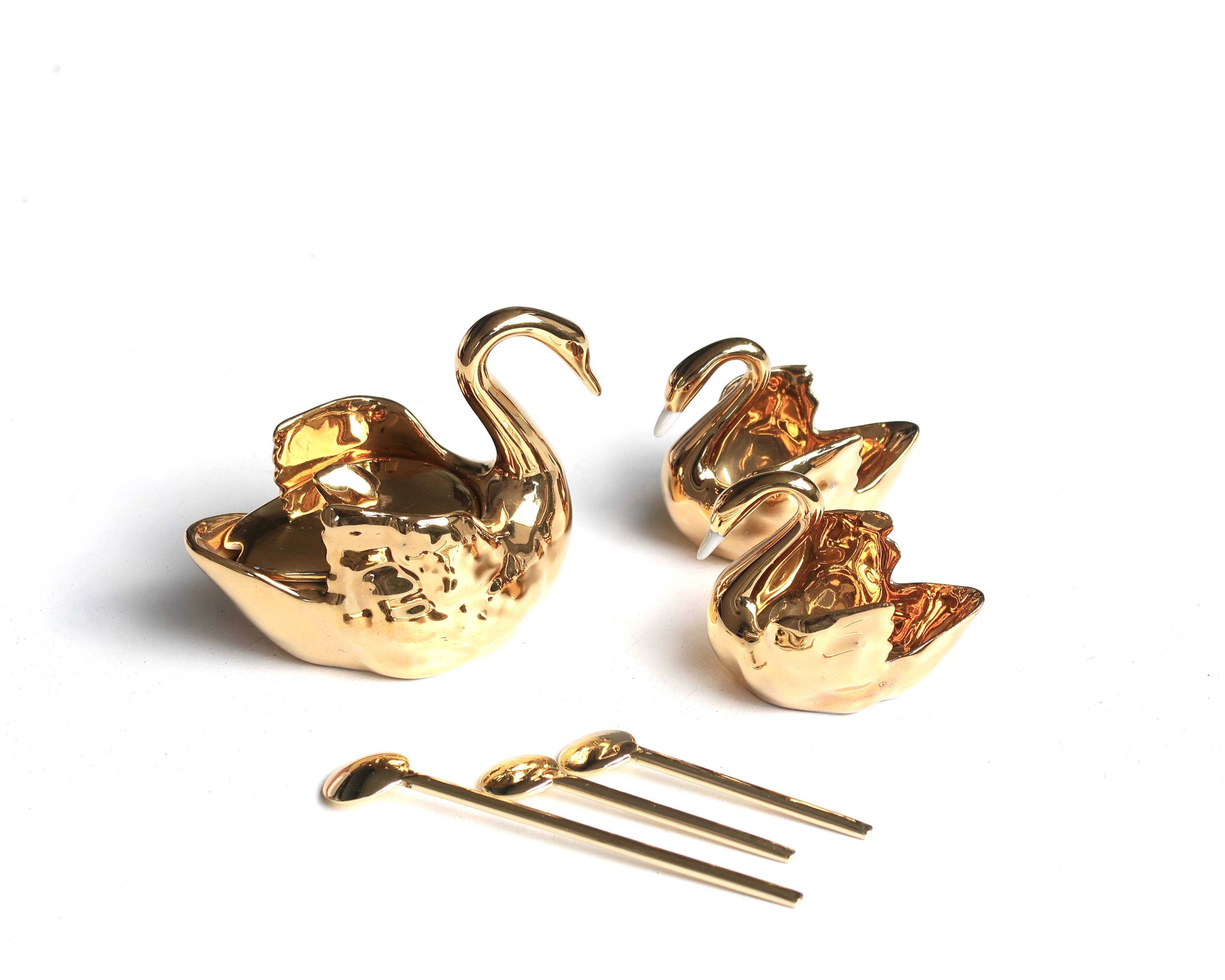 Swan salt shakers in Limoges porcelain, 1950s