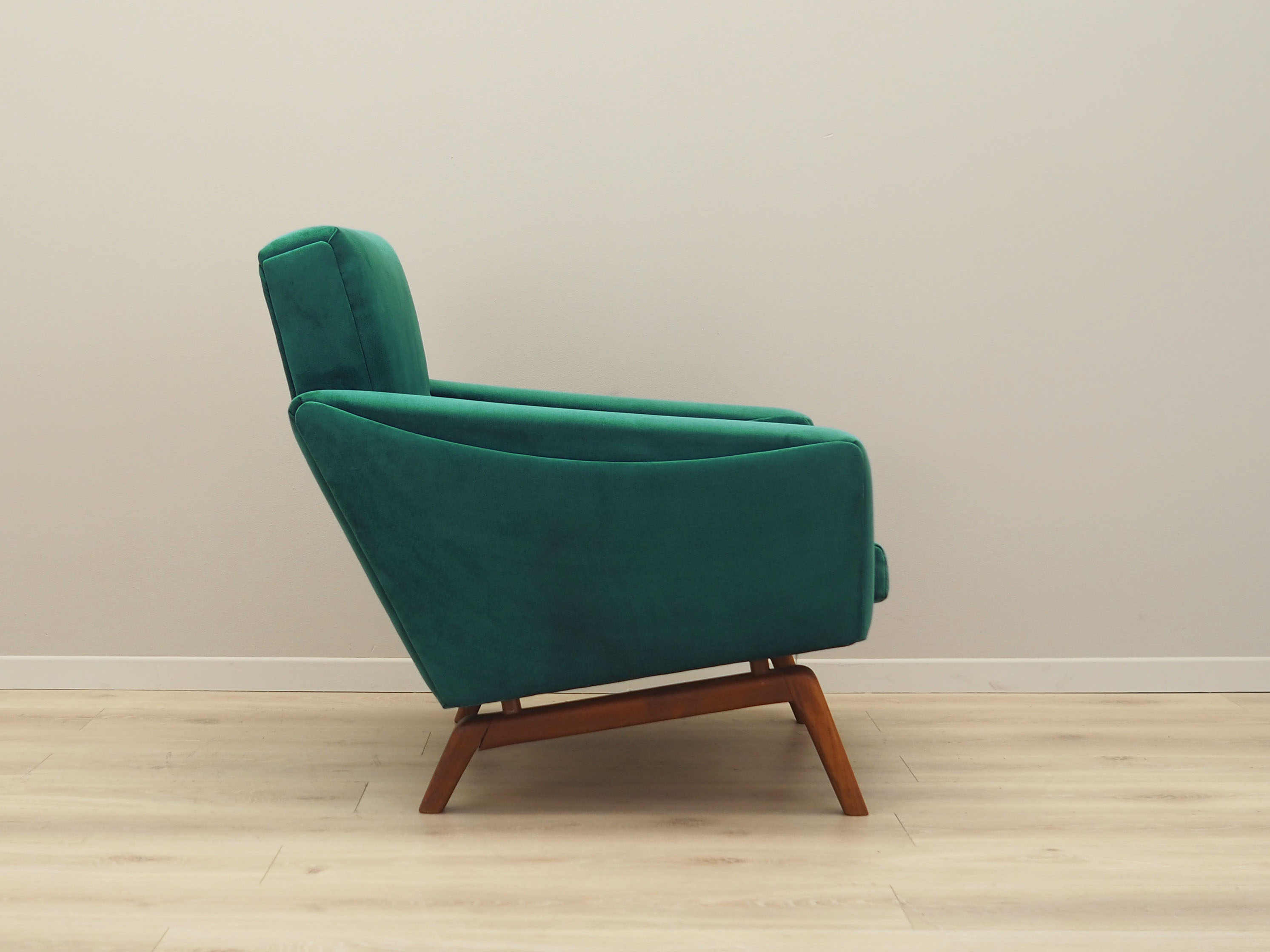 Fauteuil vert, design danois, années 1970, fabriqué au Danemark