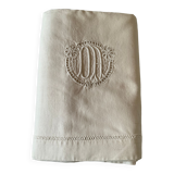 Old metis cloth. embroidered da monogram. n13°