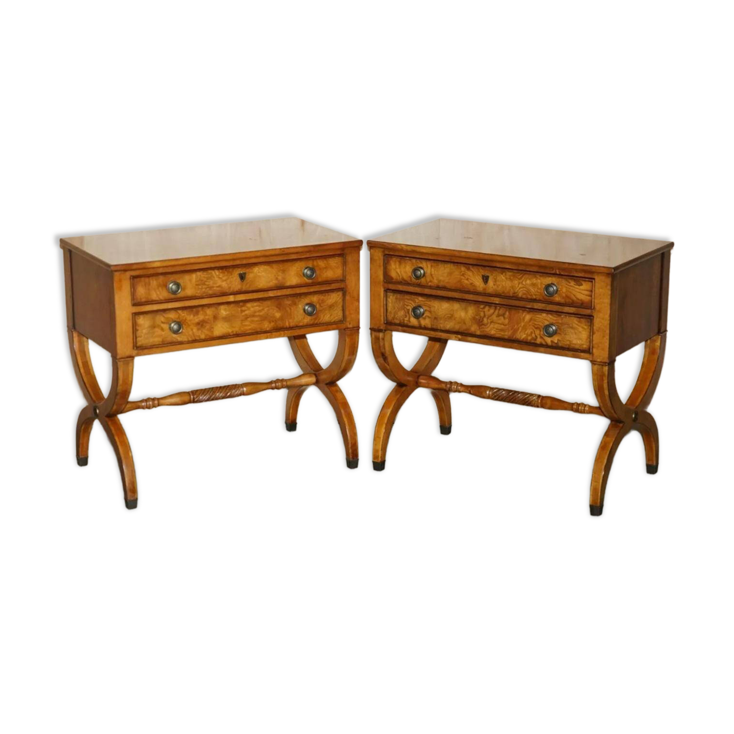Paire de buffets vintage néoclassique en bois de ronce de chêne