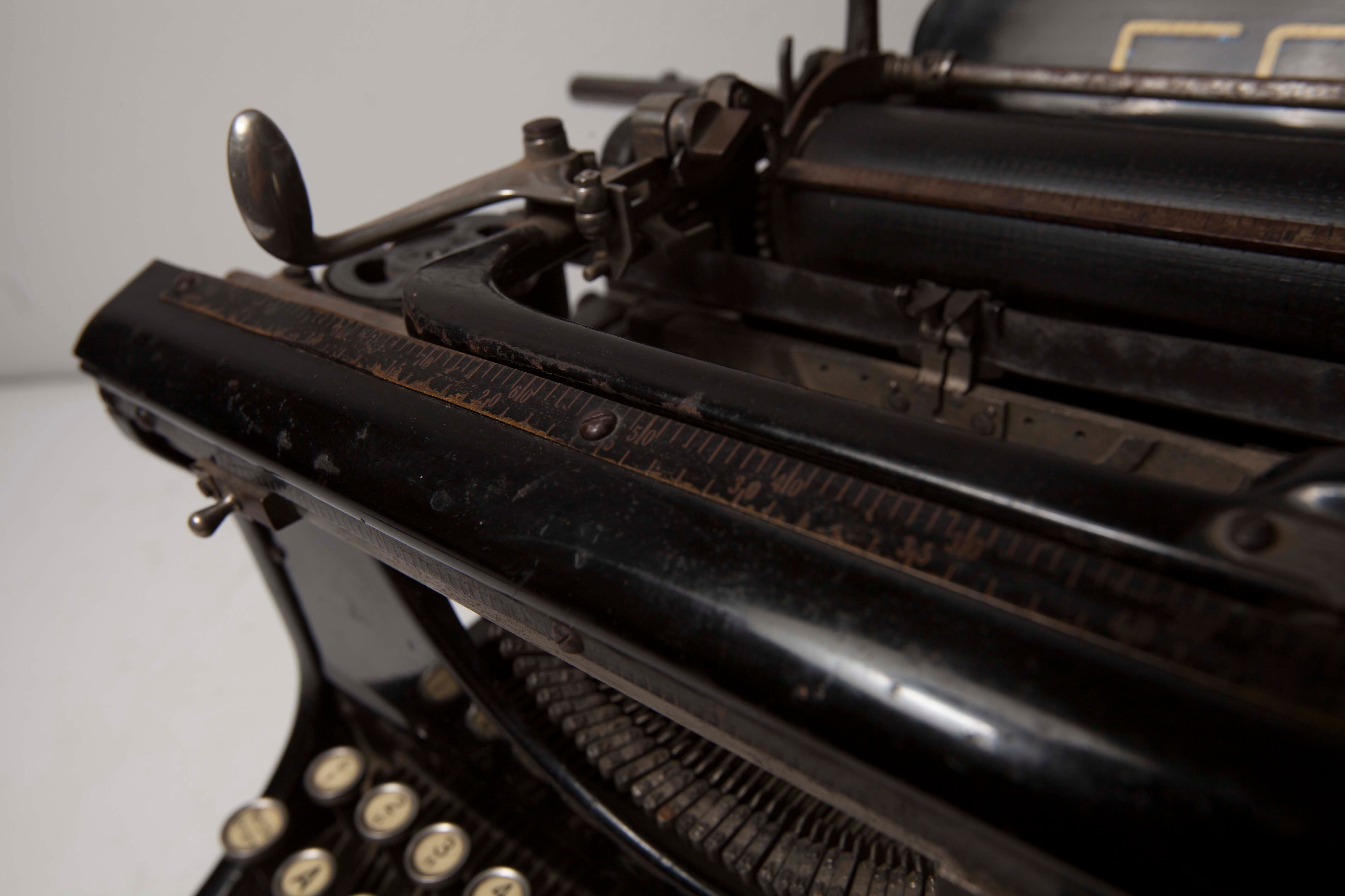 Typewriter continsouza 20s