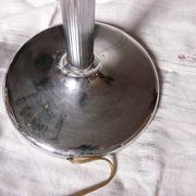 Lampe vintage chrome et globe tulipe verre Clichy