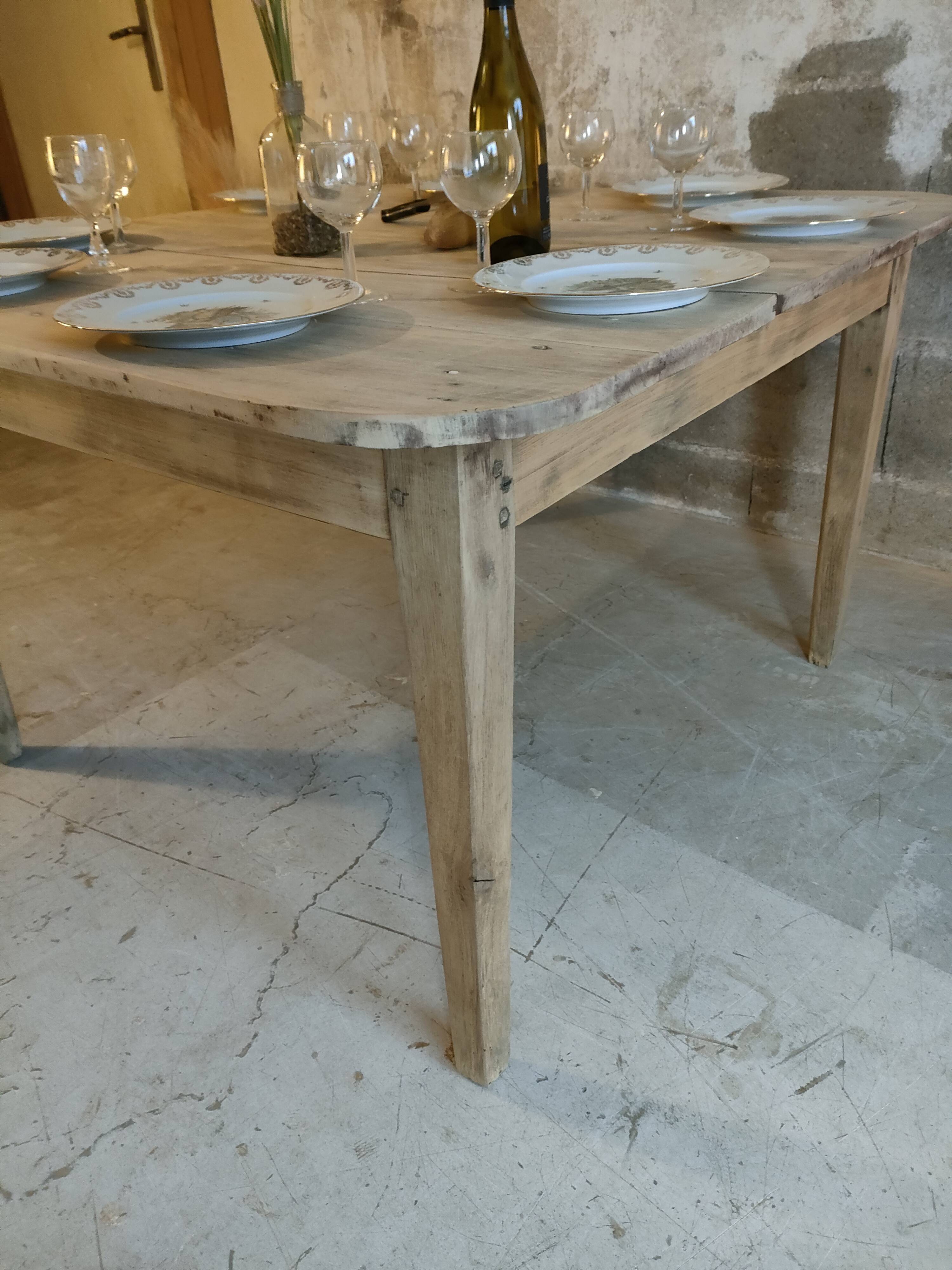 Farmhouse table