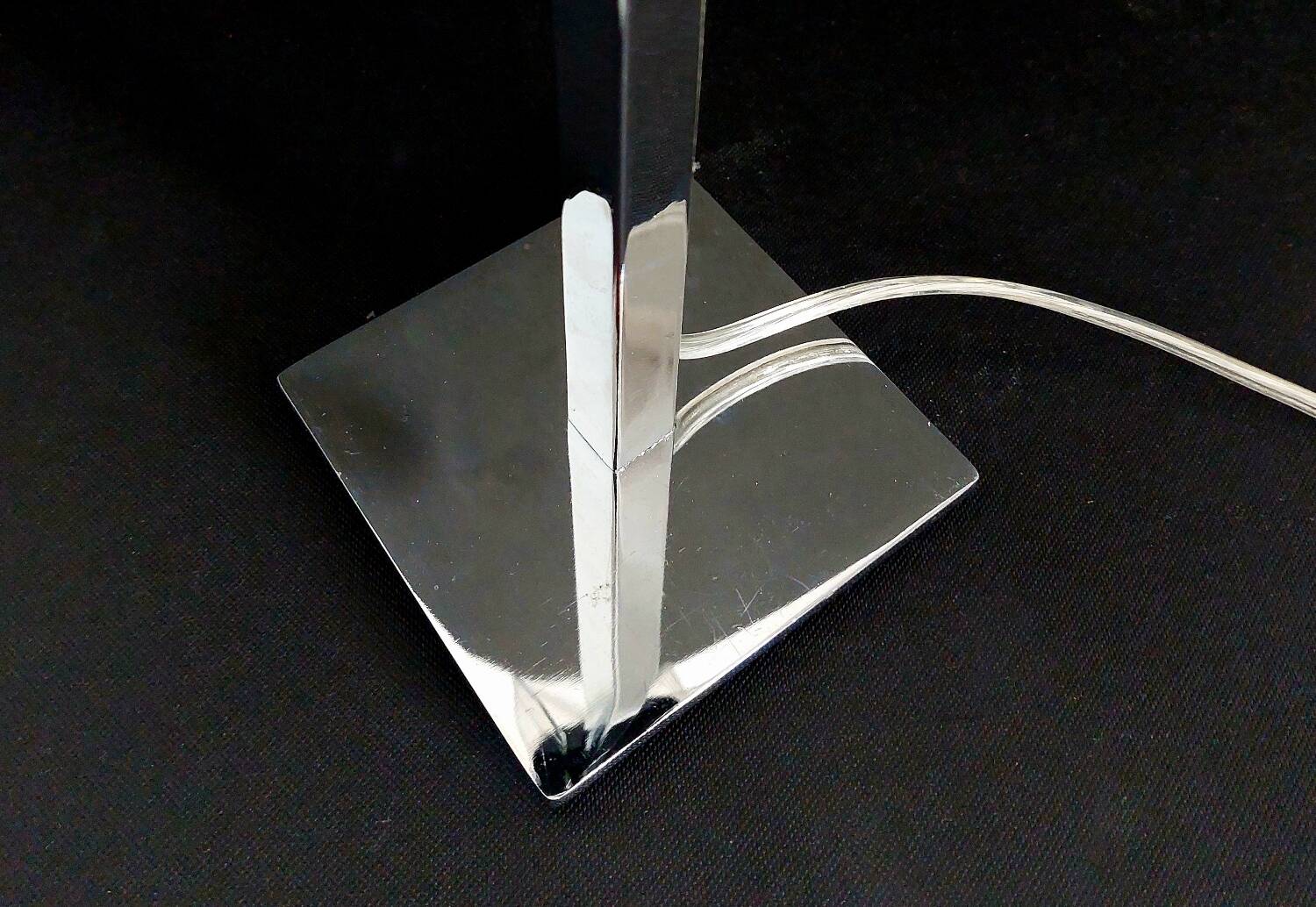 90's wired chrome design lamp
