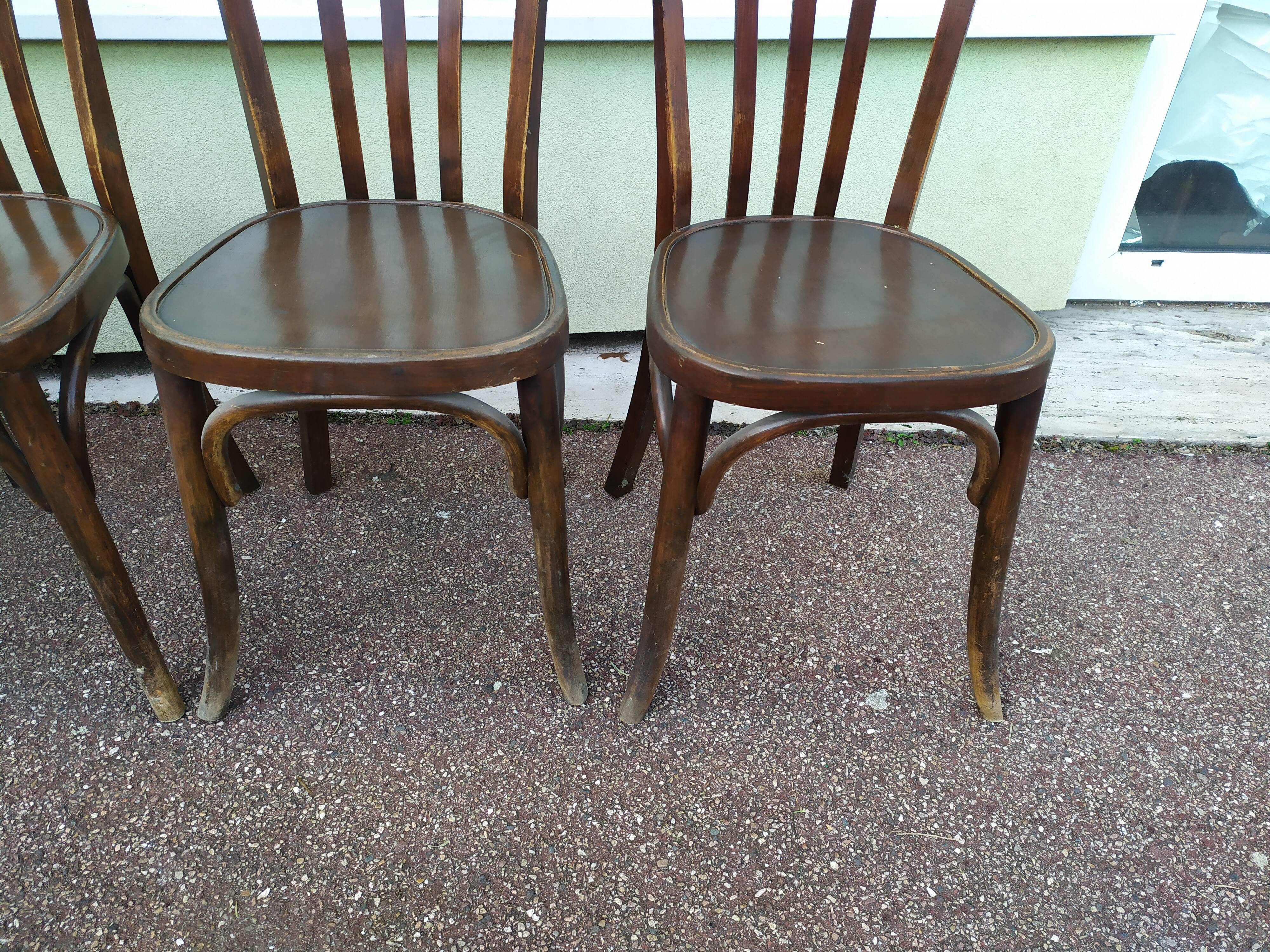 Set of 4 wooden bistro chairs - vintage - old