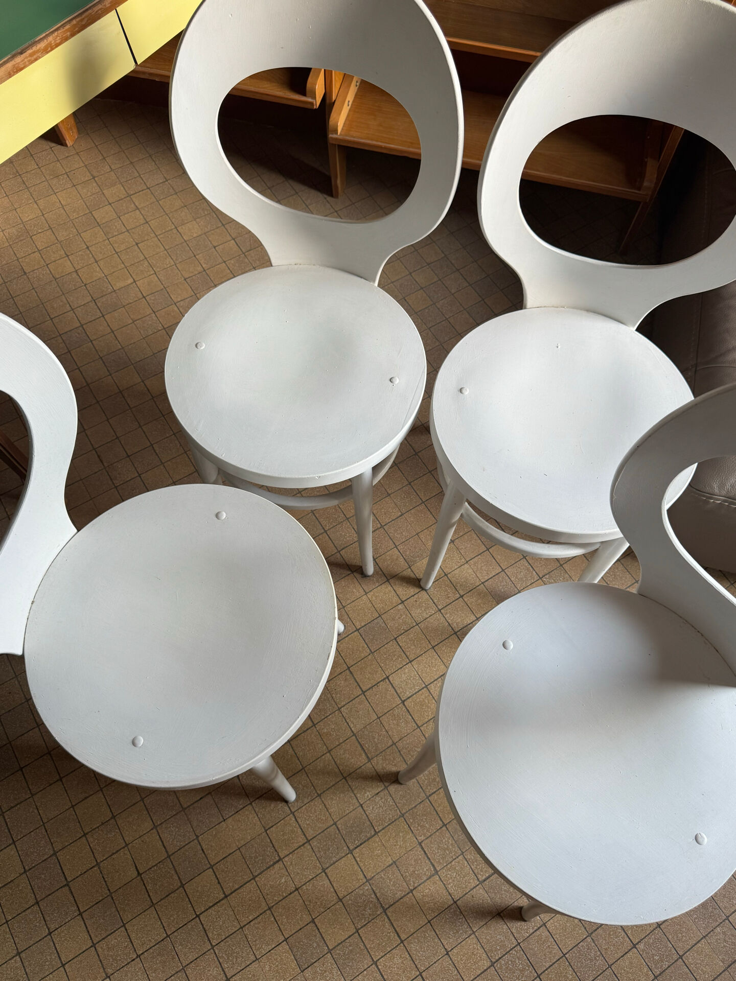 4 chaises modèle mouette Baumann