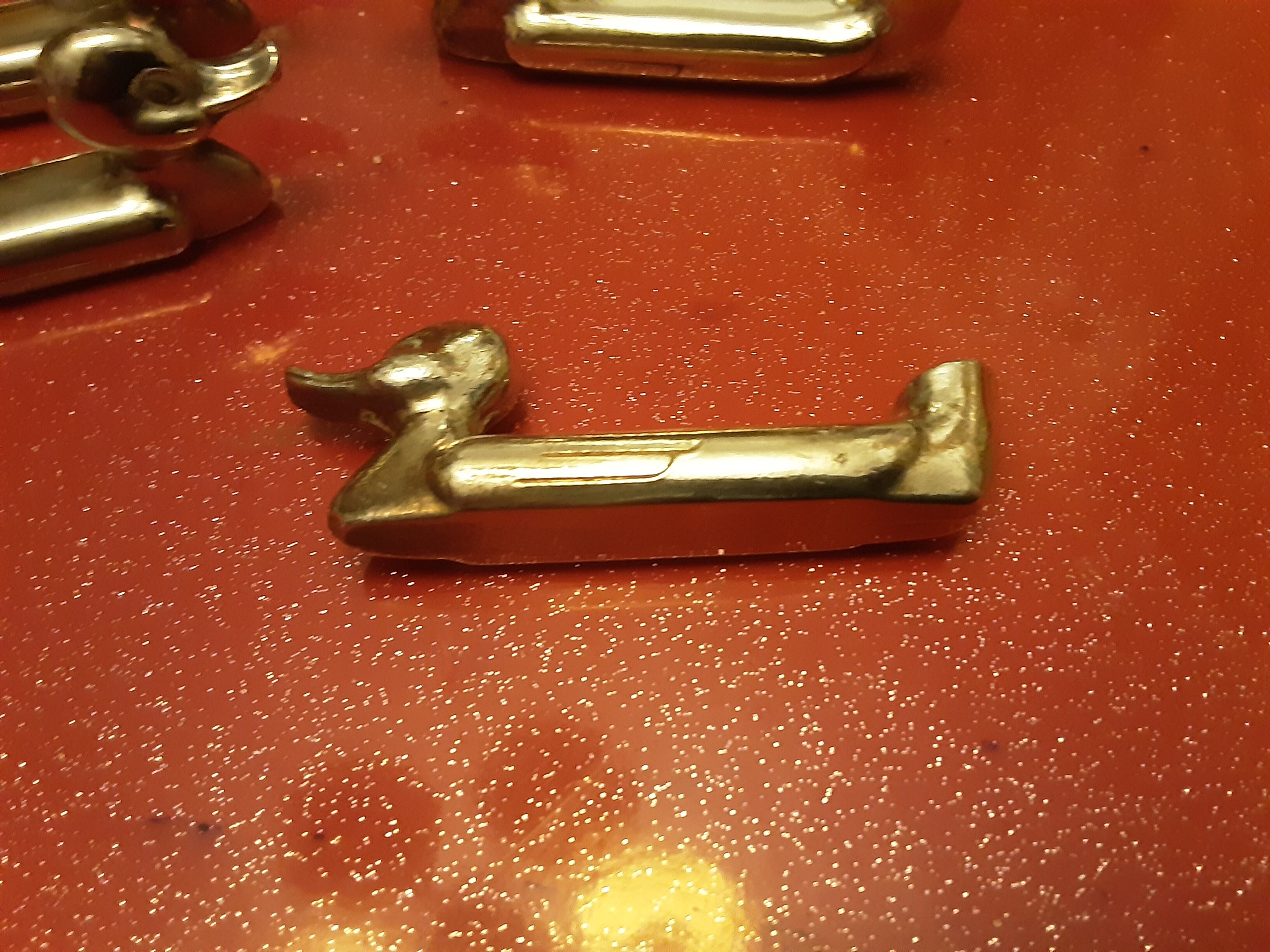 12 metal chrome duck knife holders