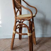 Chaise haute en rotin pour enfant