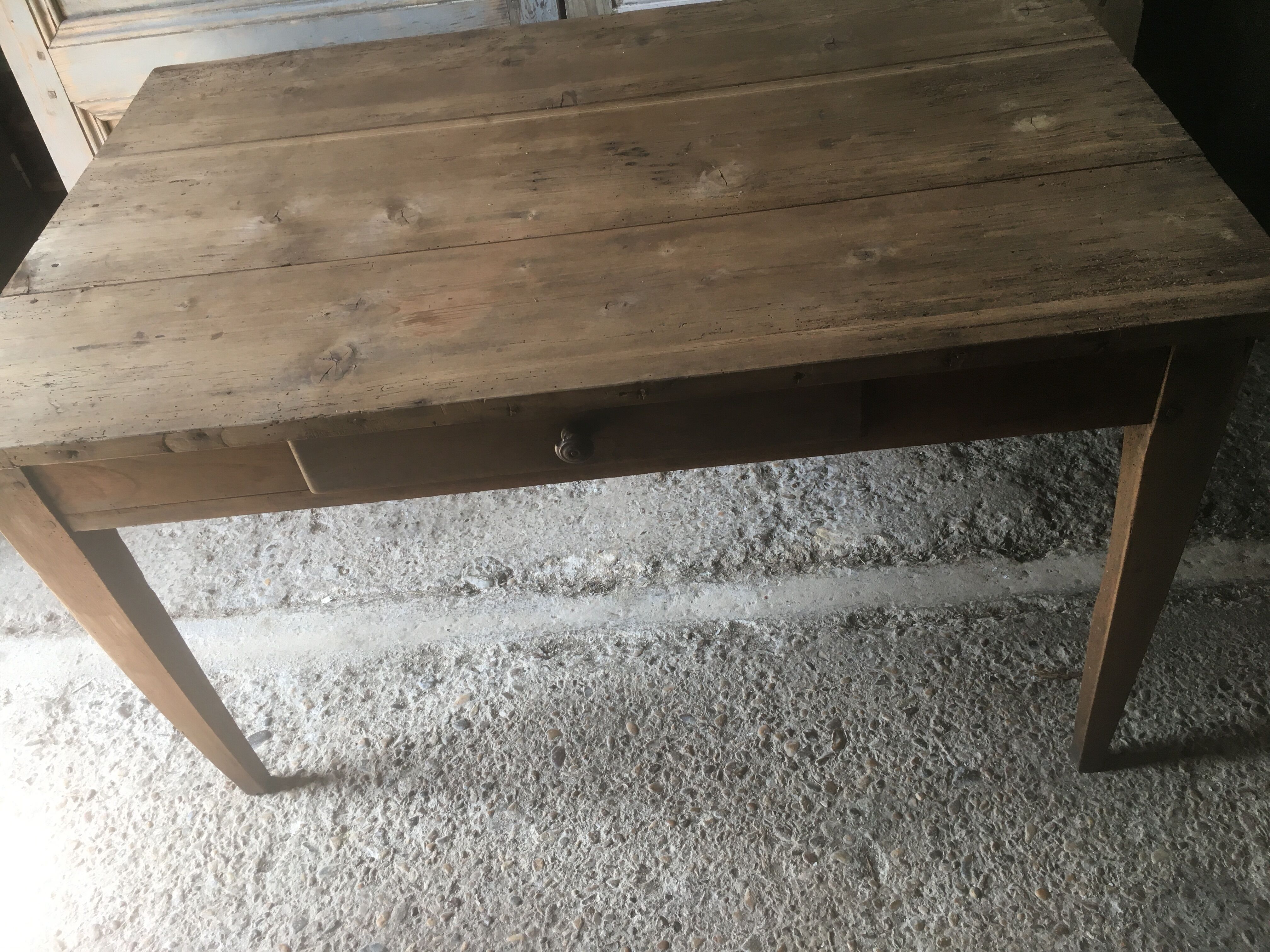 Farmhouse table with raw wood drawer