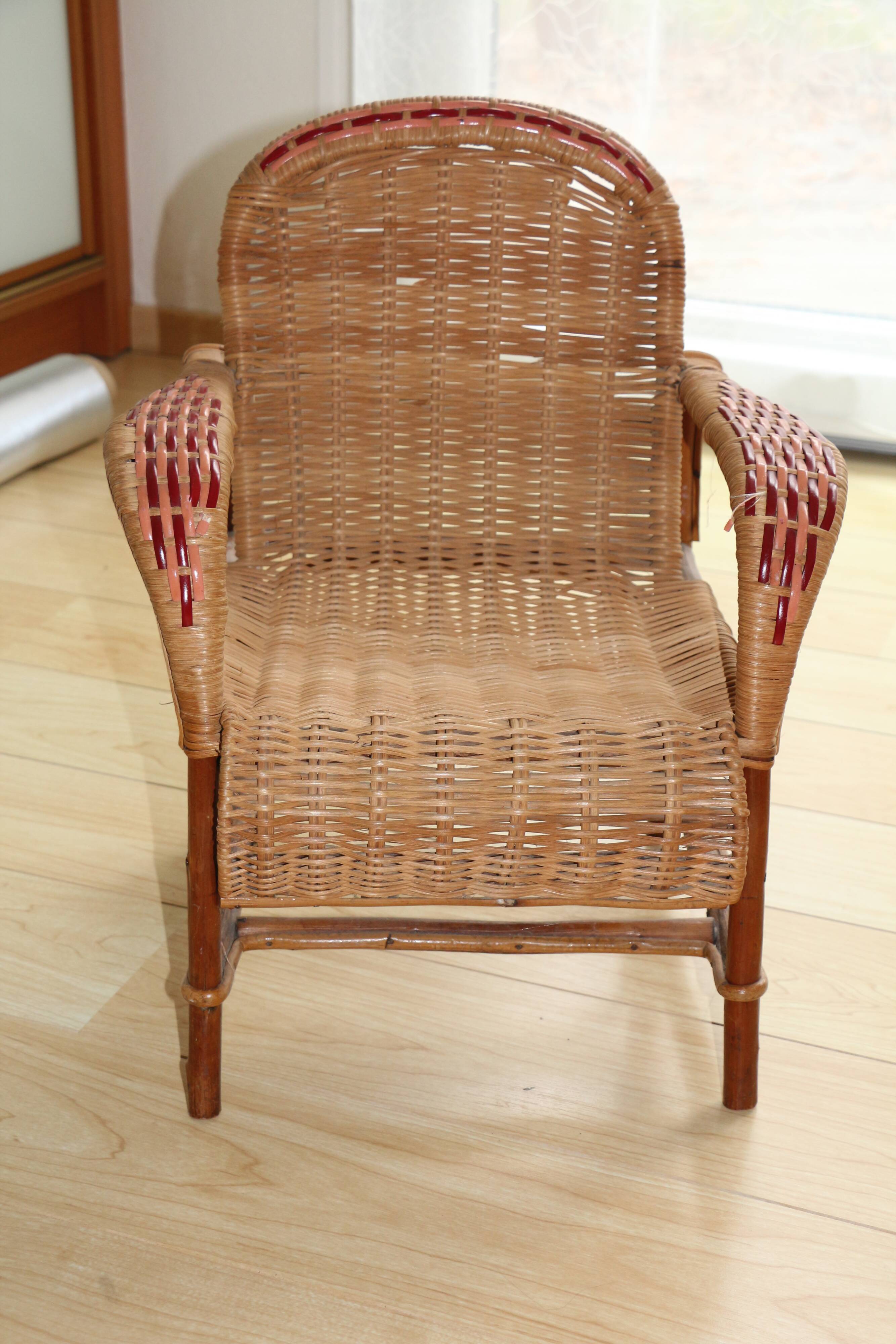 Fauteuil en rotin enfant vintage