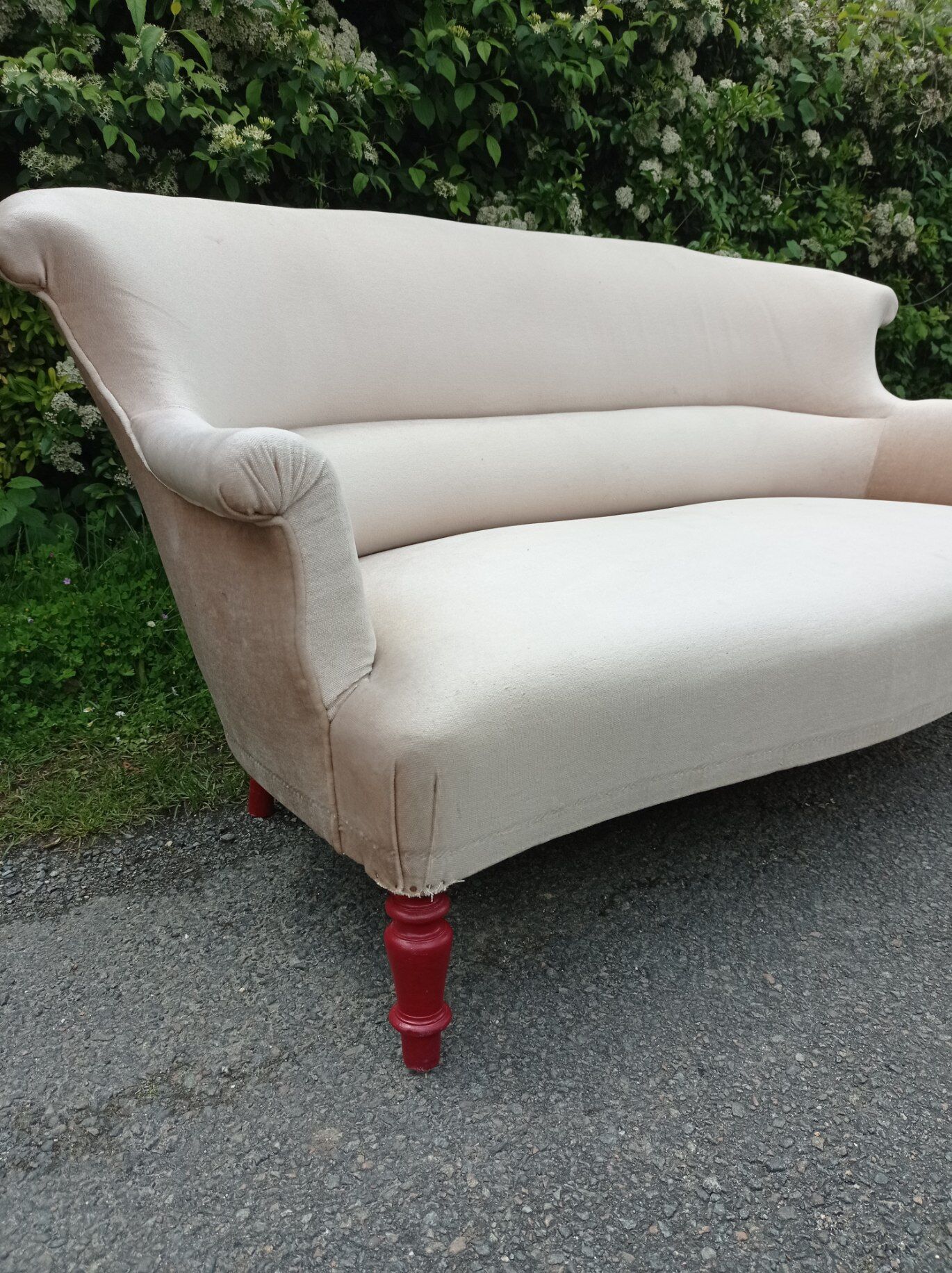 Napoleon III style sofa