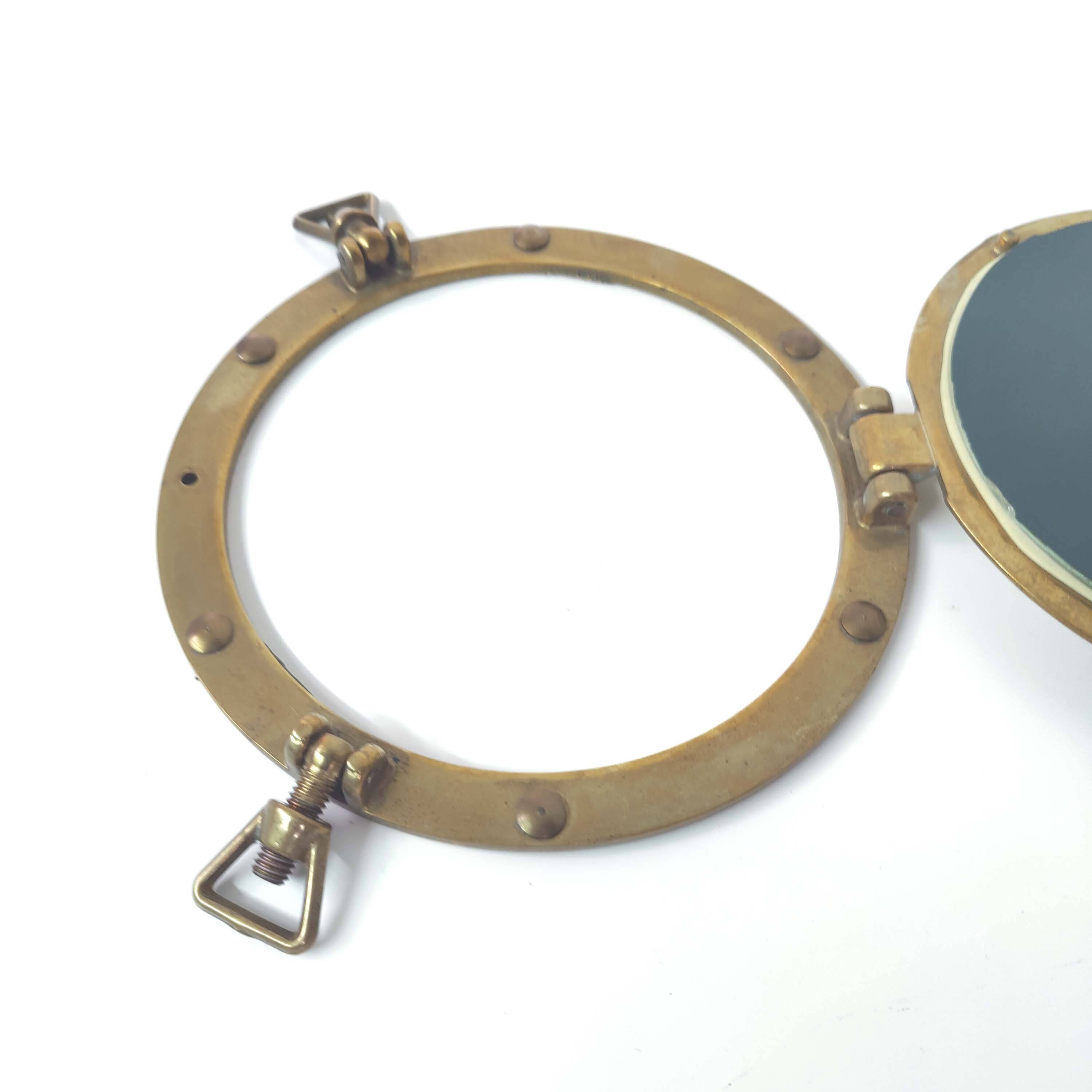 Brass porthole mirror, diameter 18cm