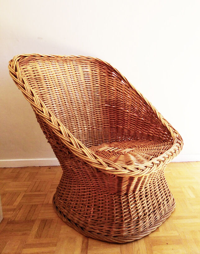 Wicker rattan armchair