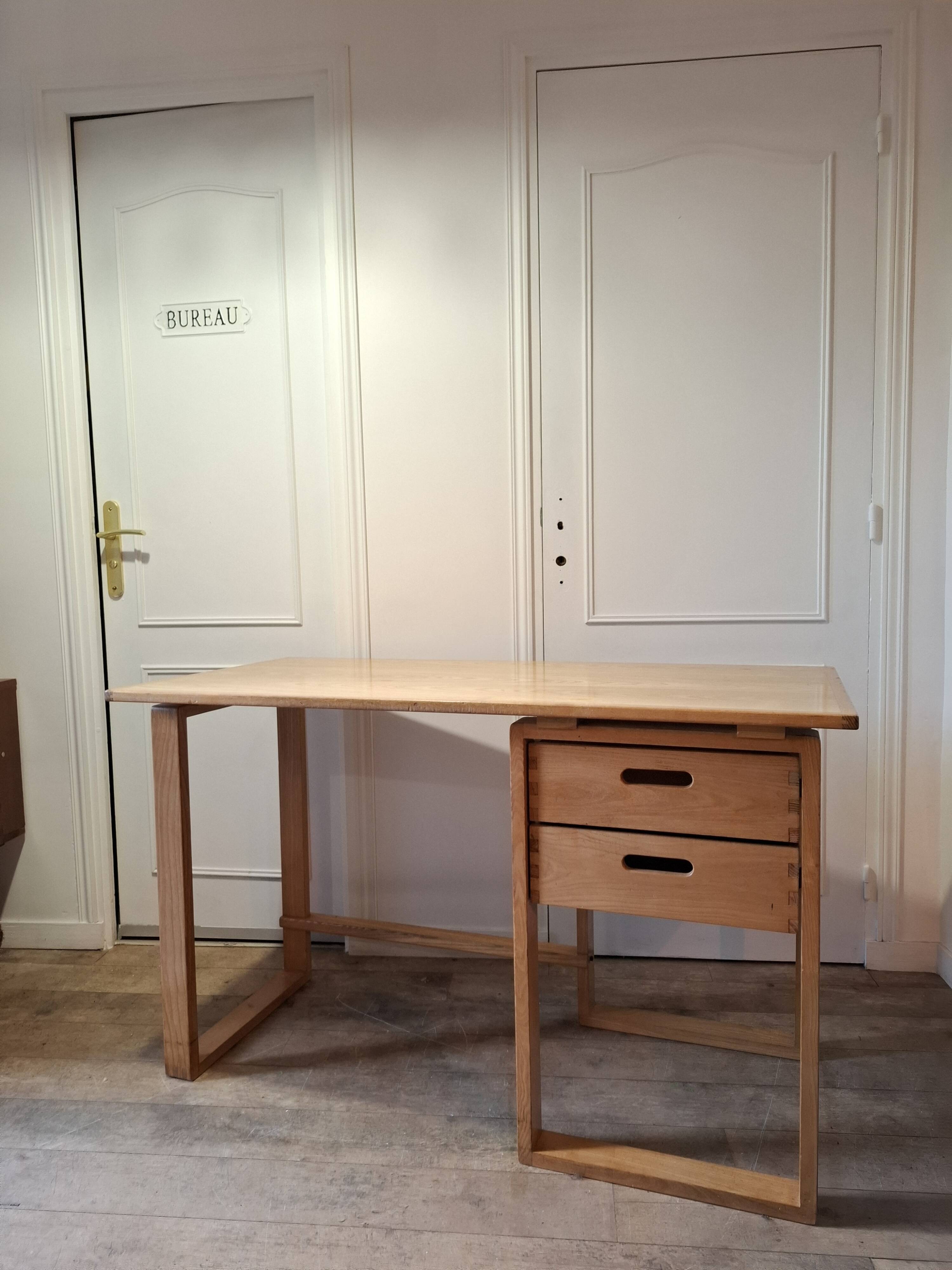 Modernist desk