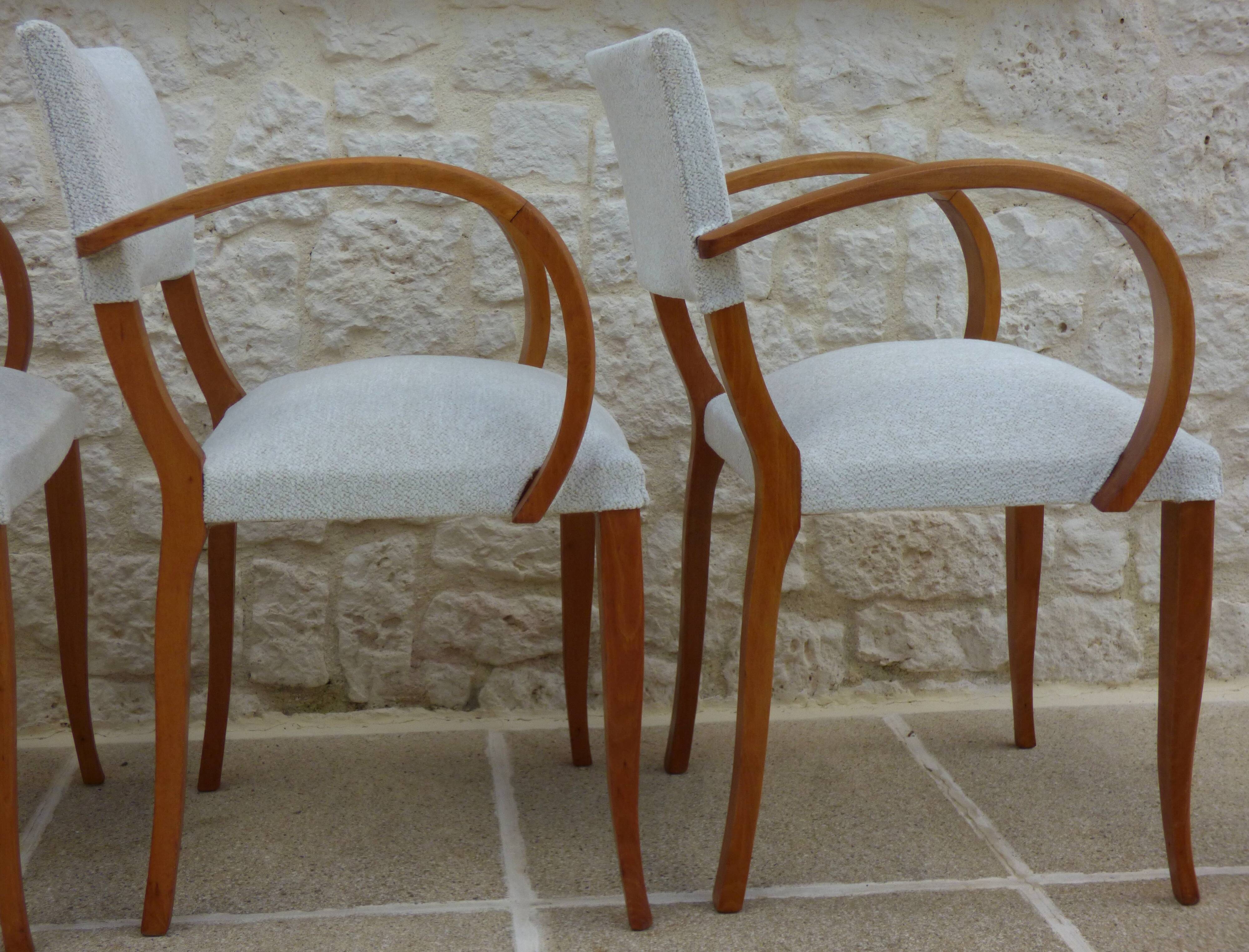 Chic 1950s bridge chairs in solid wood, white and beige, hand-stitched.