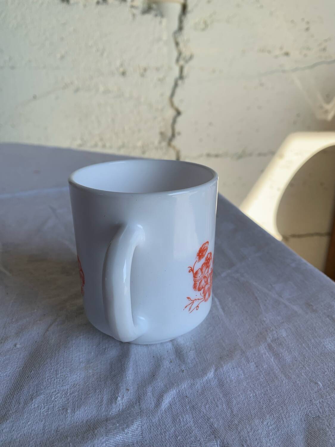 Set of 6 vintage Arcopal cups