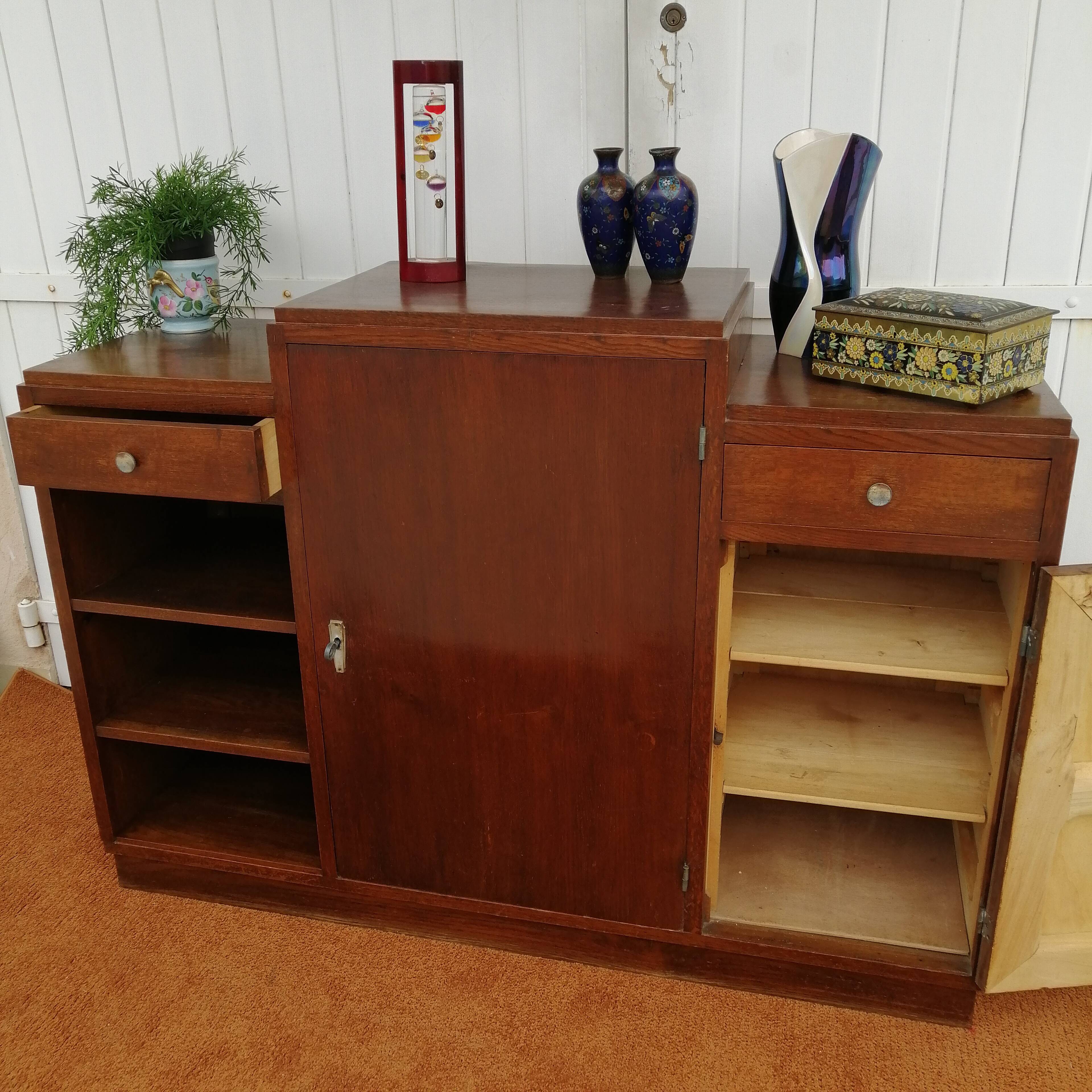 Asymmetrical furniture from the 1930s