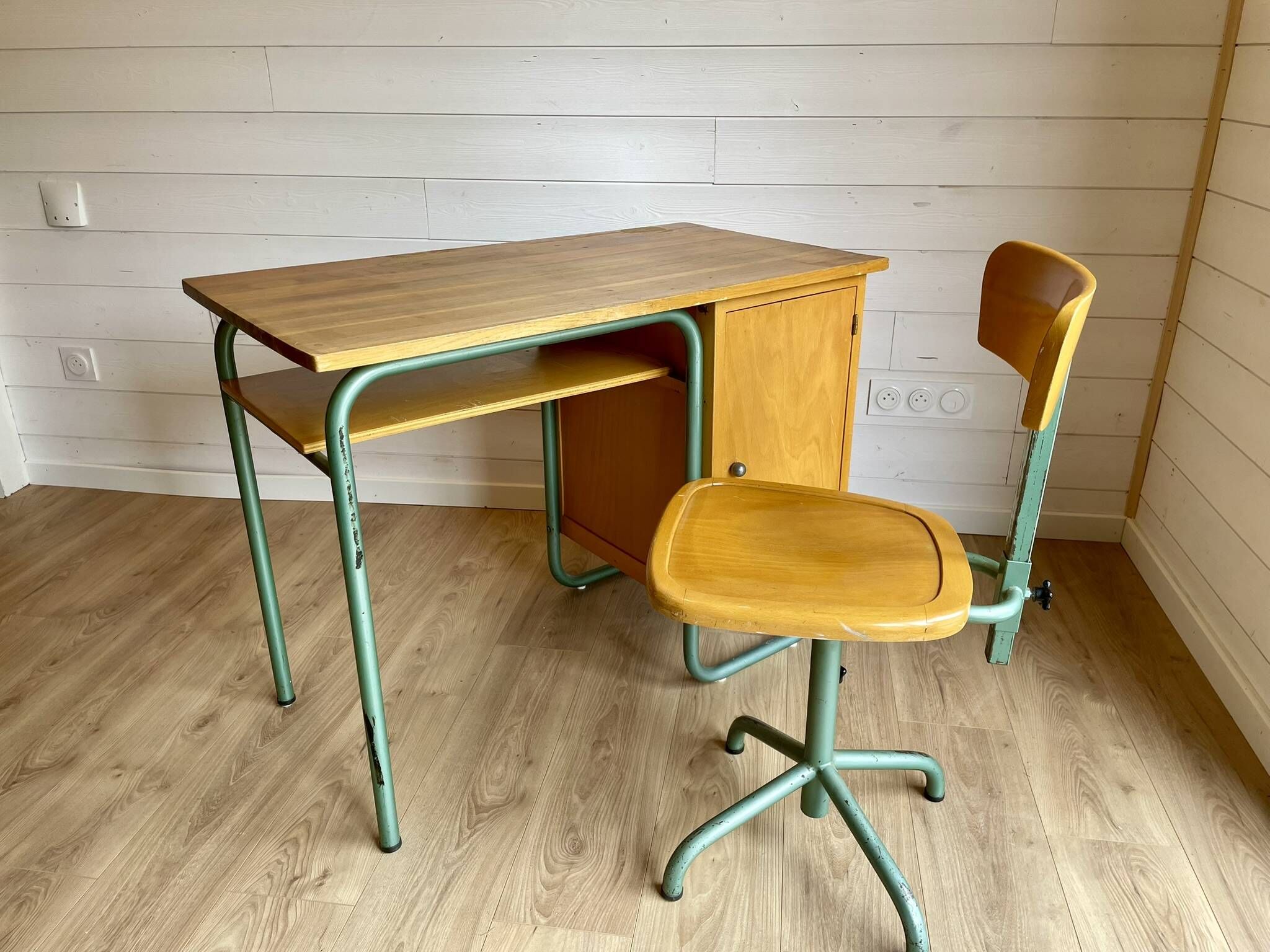 Vintage Stella 1950 school desk and swivel chair set