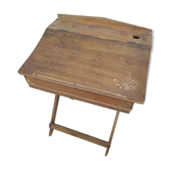 Foldable school desk