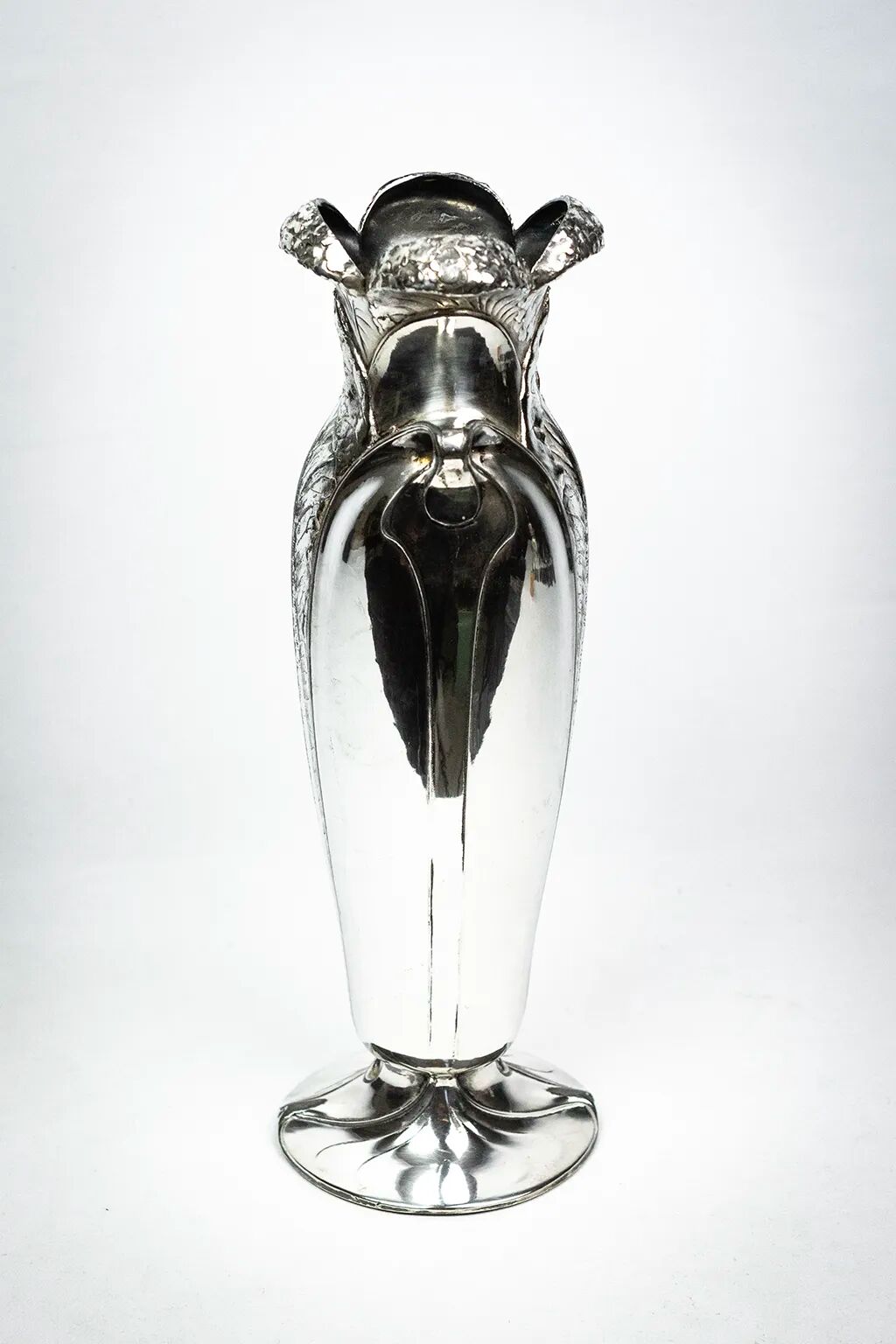Ombelle vase in silver-plated metal — Art Nouveau Gallia, Christofle, 1904