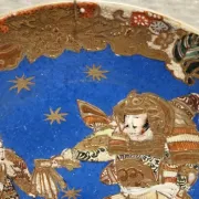 Ancient Japanese plate decorated with samurai – Imari / Satsuma, 19th century