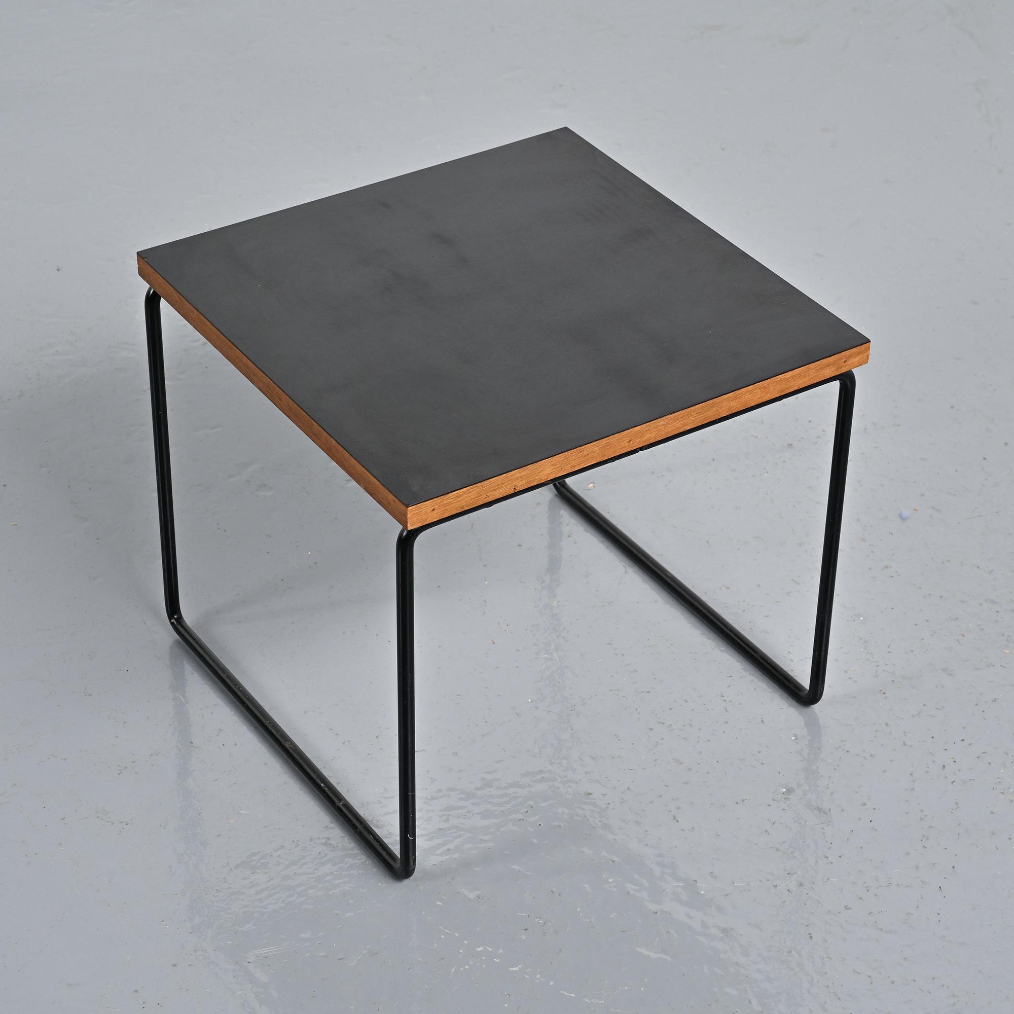 Table "Volante", Pierre Guariche pour Steiner, ca. 1955