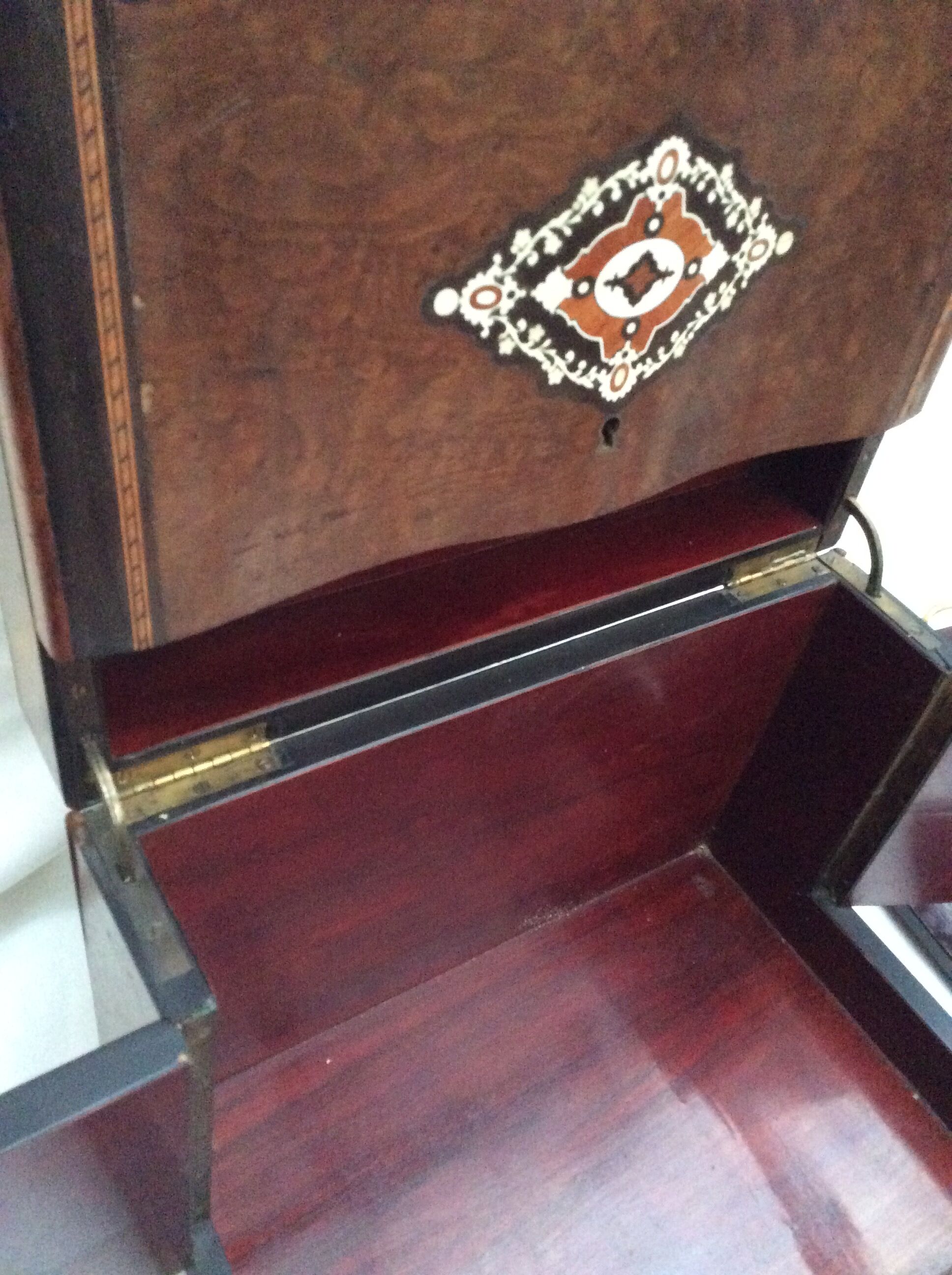 Old liquor cellar box with empty servant removable tray XlXeme H-27cm-L-32.5 cm-Pr-24cm-