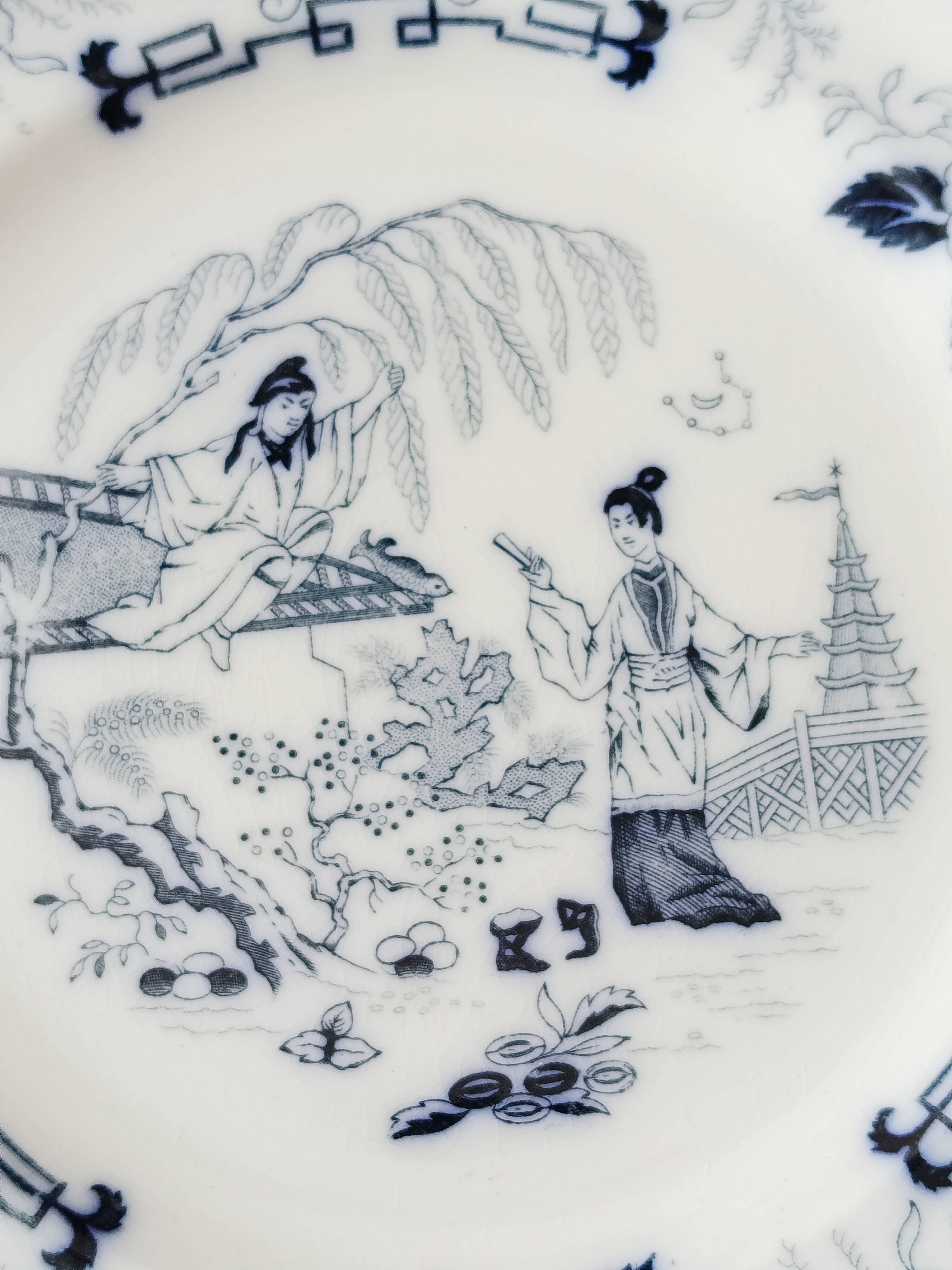Set of 2 flat plates Petrus Regout, Timor
