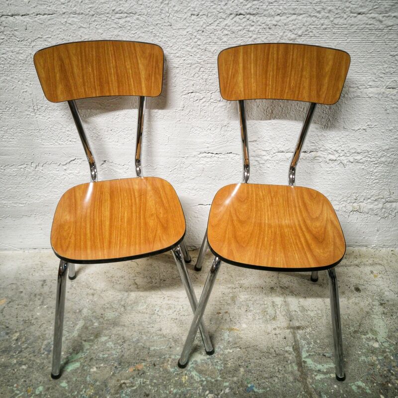 Pair of chairs in brown Formica