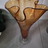 Tulip-shaped blown vase. 39cm
