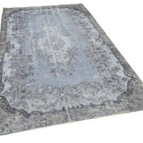 Hand-knotted distressed oriental 1980s 158 cm x 267 cm grey carpet