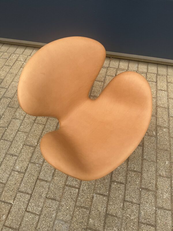 Fritz Hansen Swan Chair 05-‘67 Cognac Camel leder NIEUWSTAAT