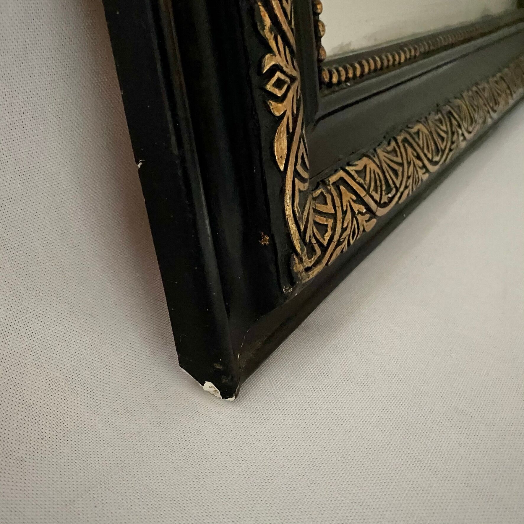 Mirror Napoleon III, black and gold with pediment