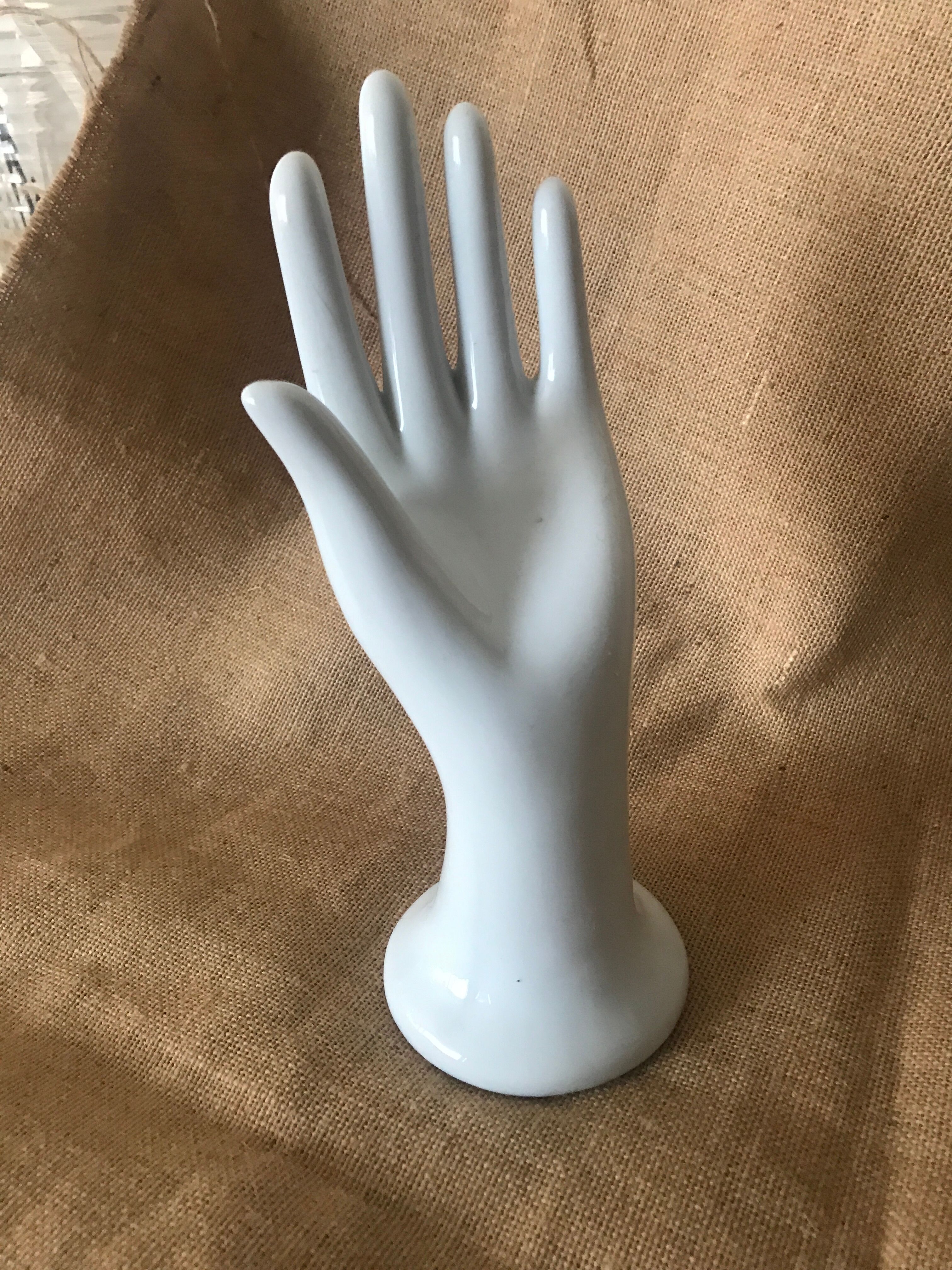 Vintage white baguier
